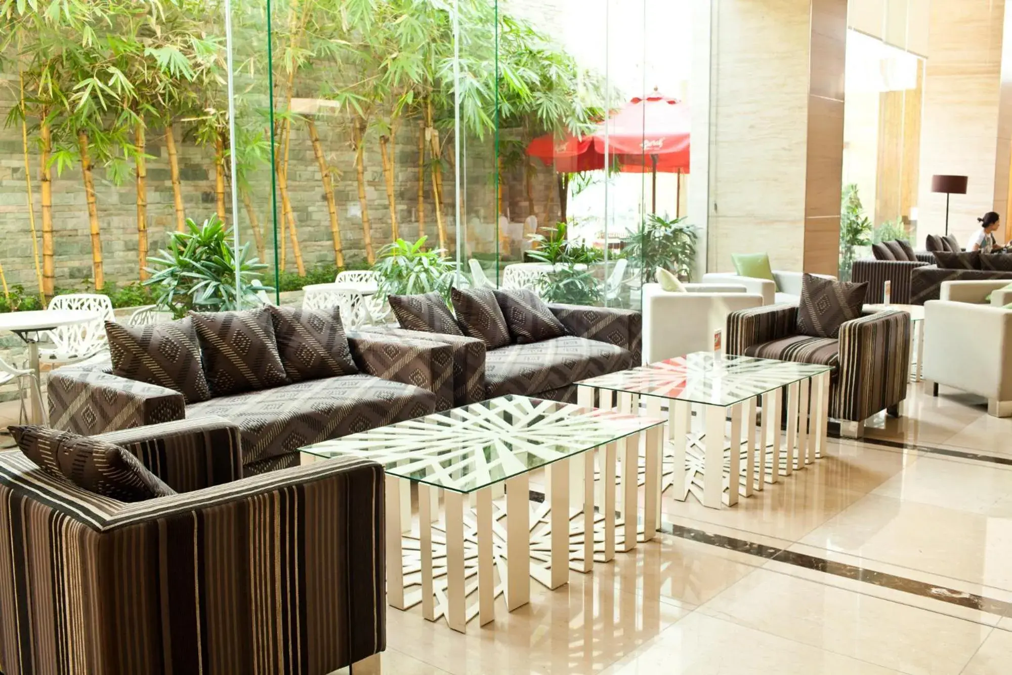 Communal lounge/ TV room, Restaurant/Places to Eat in Vissai Saigon Hotel