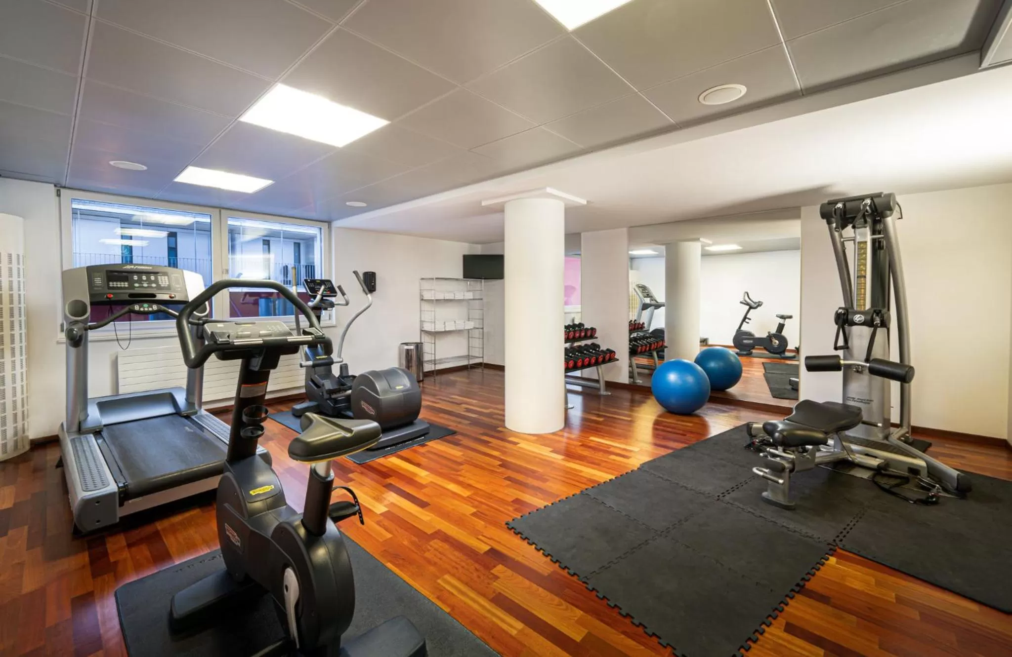 Fitness centre/facilities in Holiday Inn Zürich Messe by IHG
