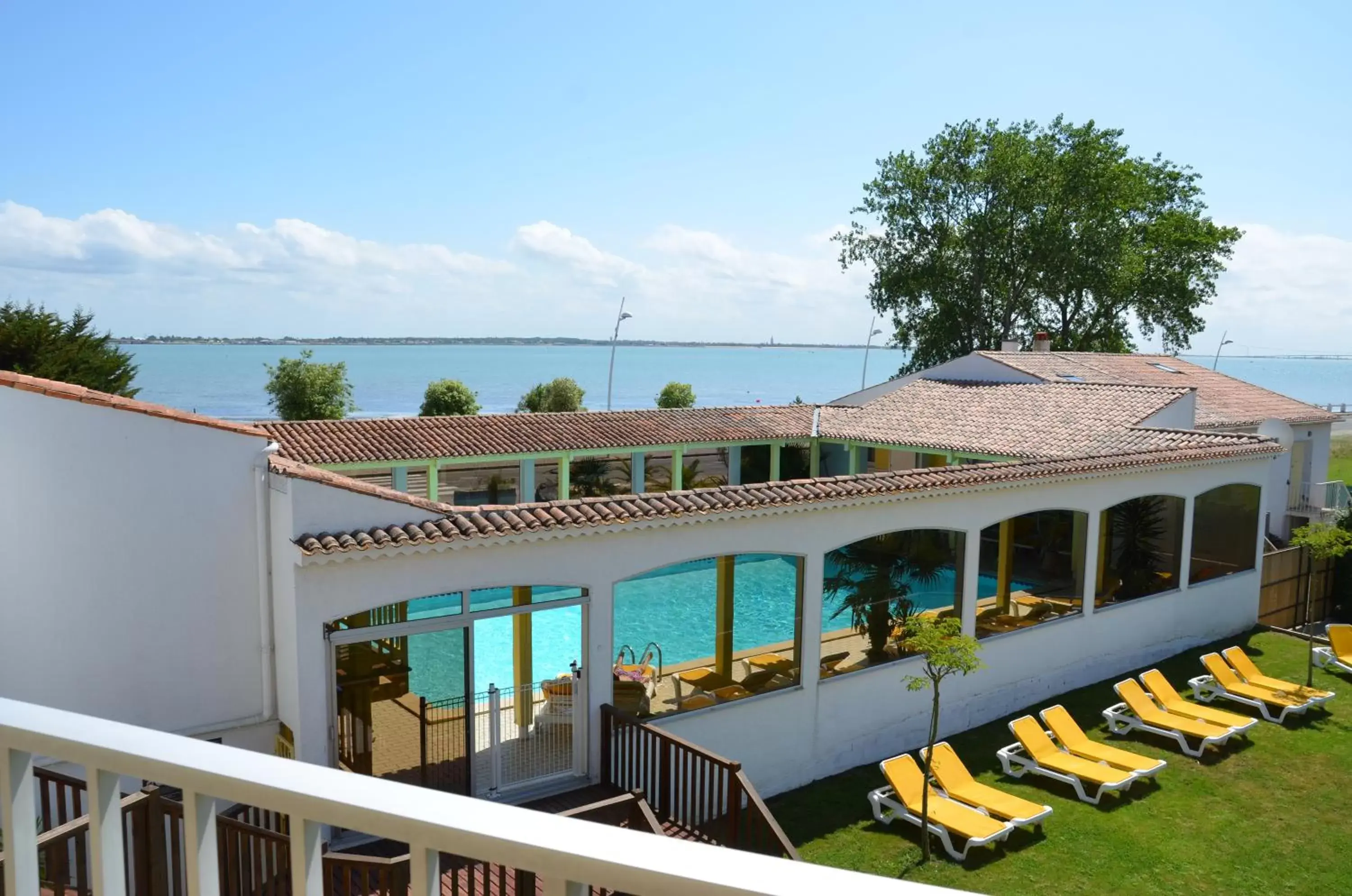 Swimming pool, Pool View in Hotel et Spa Les Cleunes Oléron