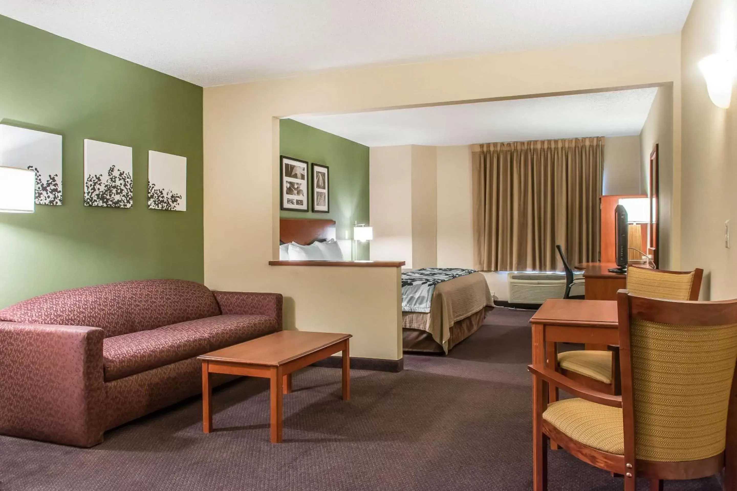 Photo of the whole room, Seating Area in Sleep Inn & Suites Mountville