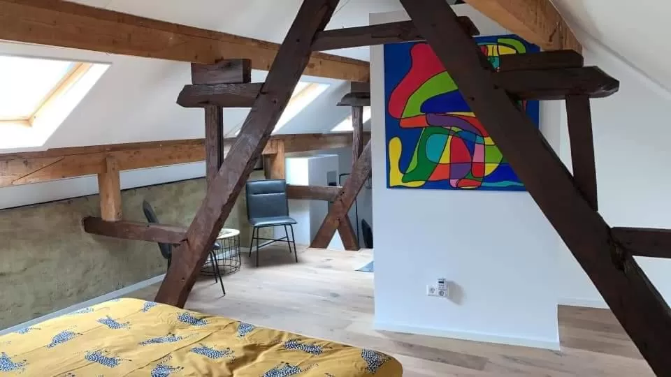 Bed in B&B Laeve in de Brouwerie