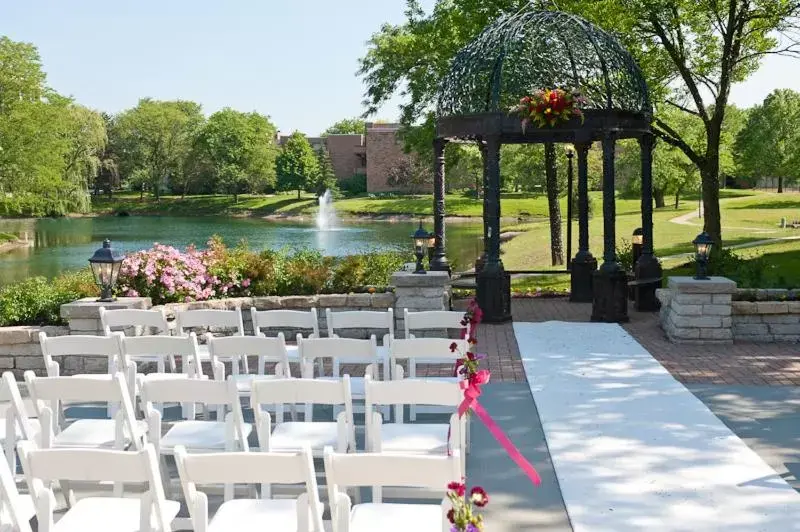 Facade/entrance in Wyndham Garden Schaumburg Chicago Northwest Facade/entrance in Wyndham Garden Schaumburg Chicago Northwest