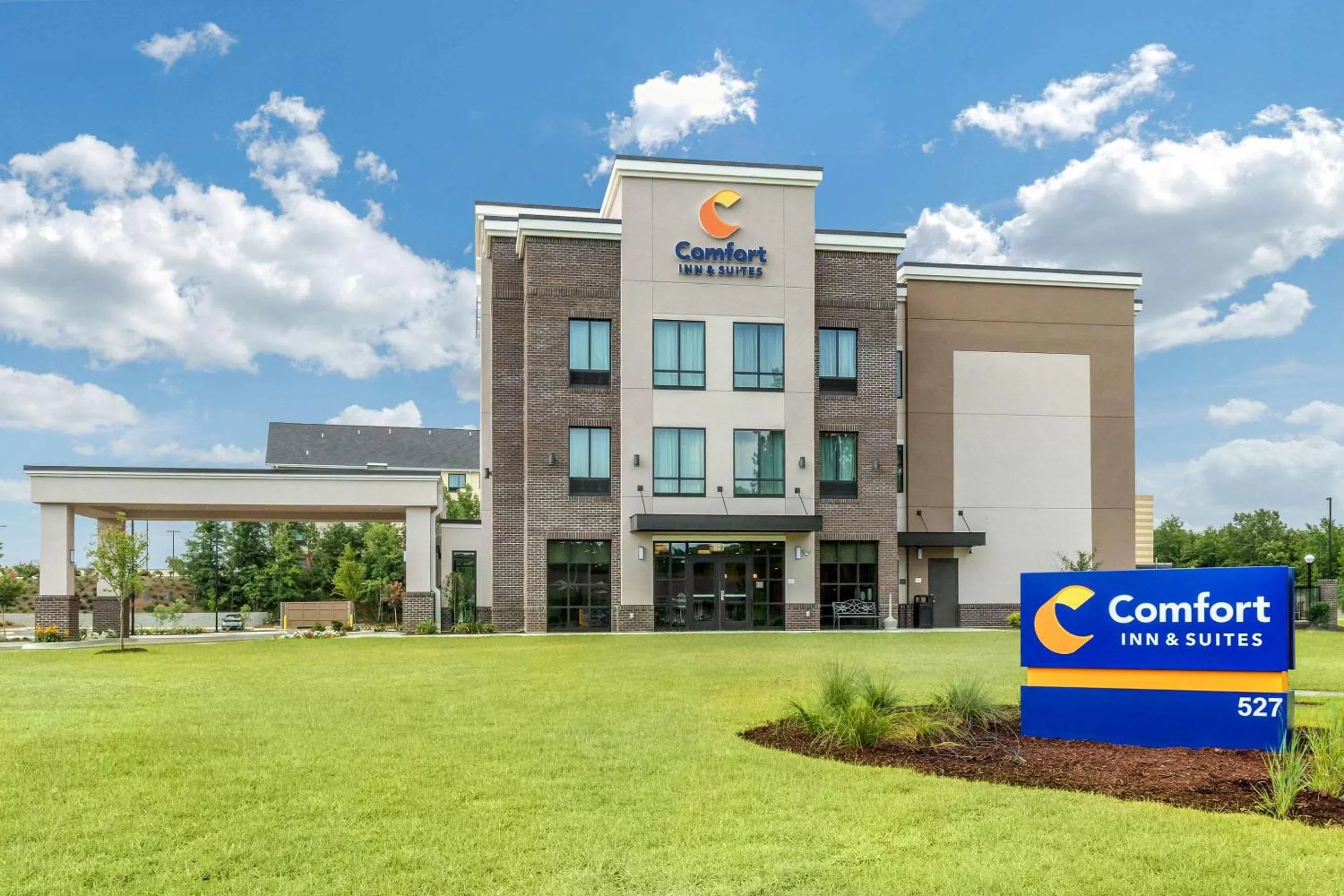 Property building in Comfort Inn & Suites Florence Center Area