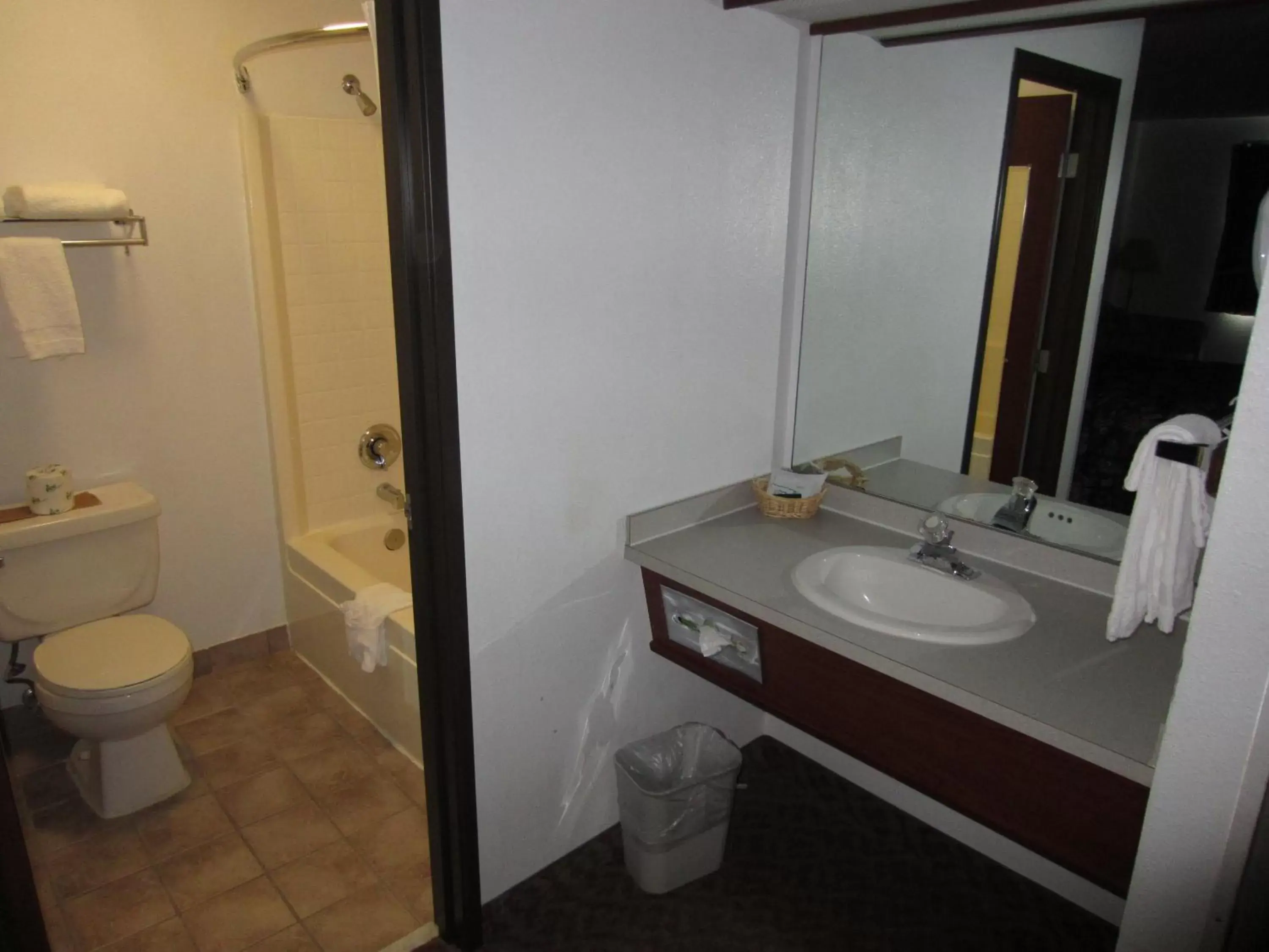 Bathroom in Hospitality Inn