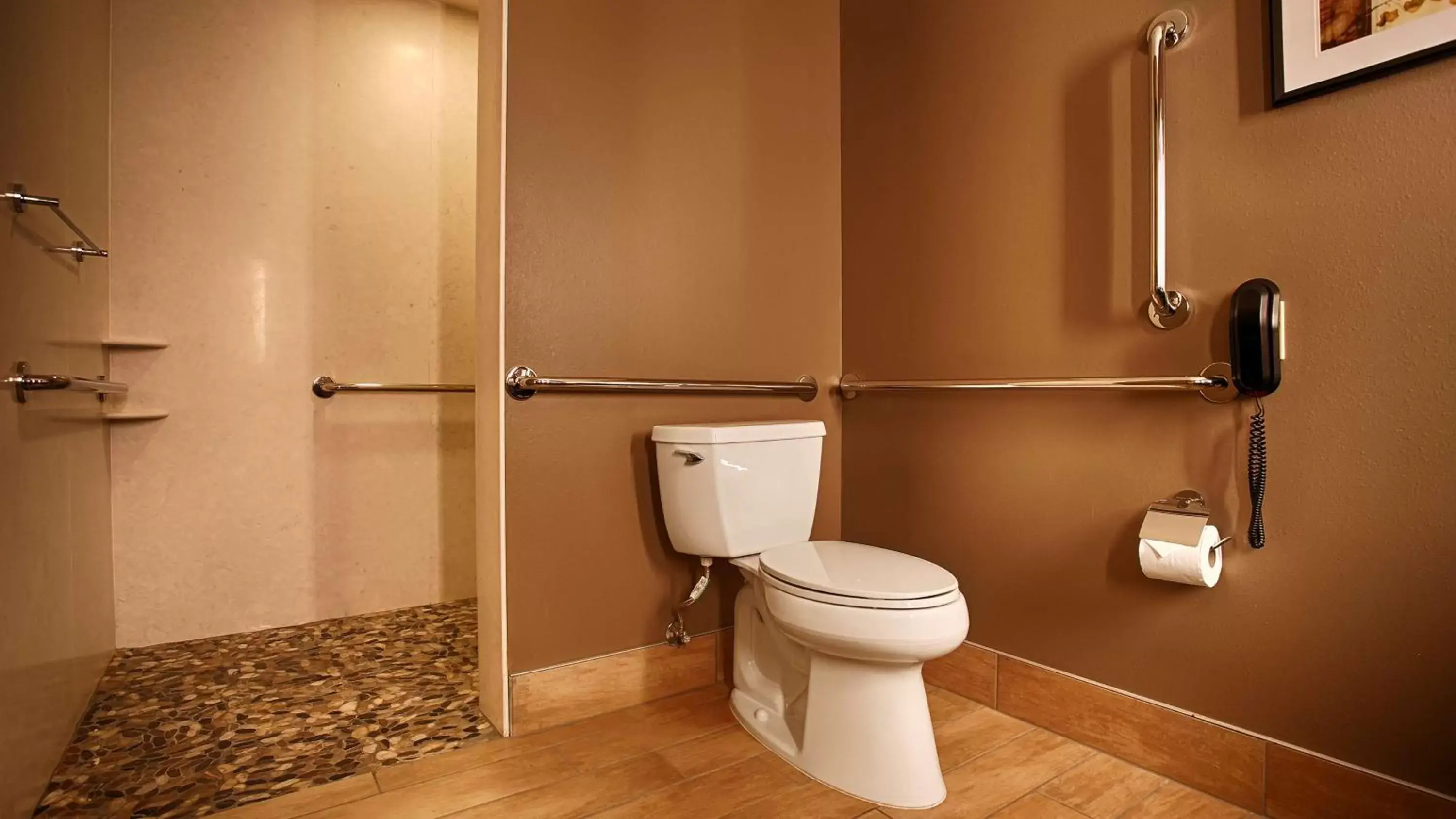 Photo of the whole room, Bathroom in Best Western Premier Ivy Inn & Suites