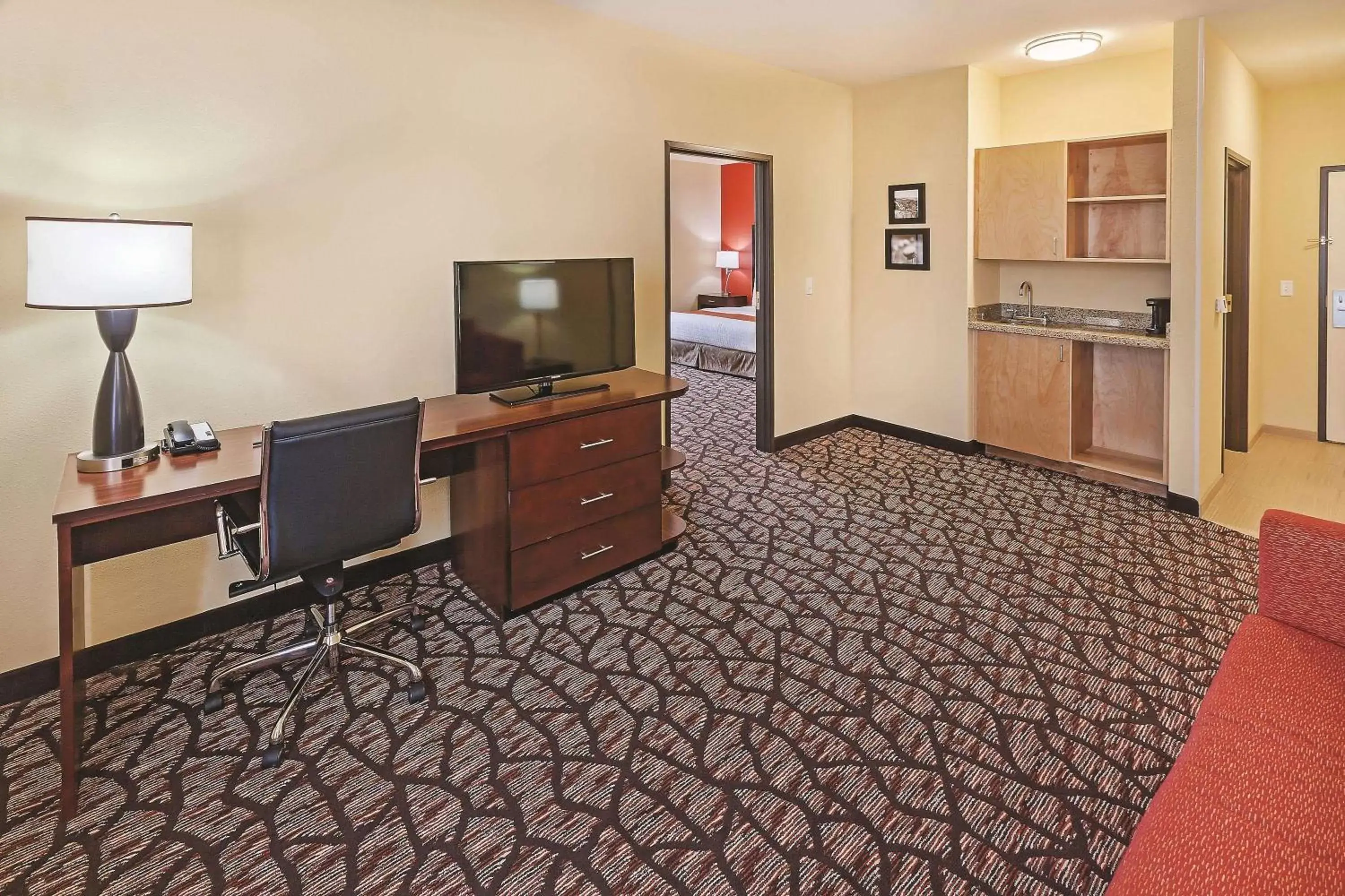 King Suite with Golf View - Non-Smoking in La Quinta by Wyndham Pecos