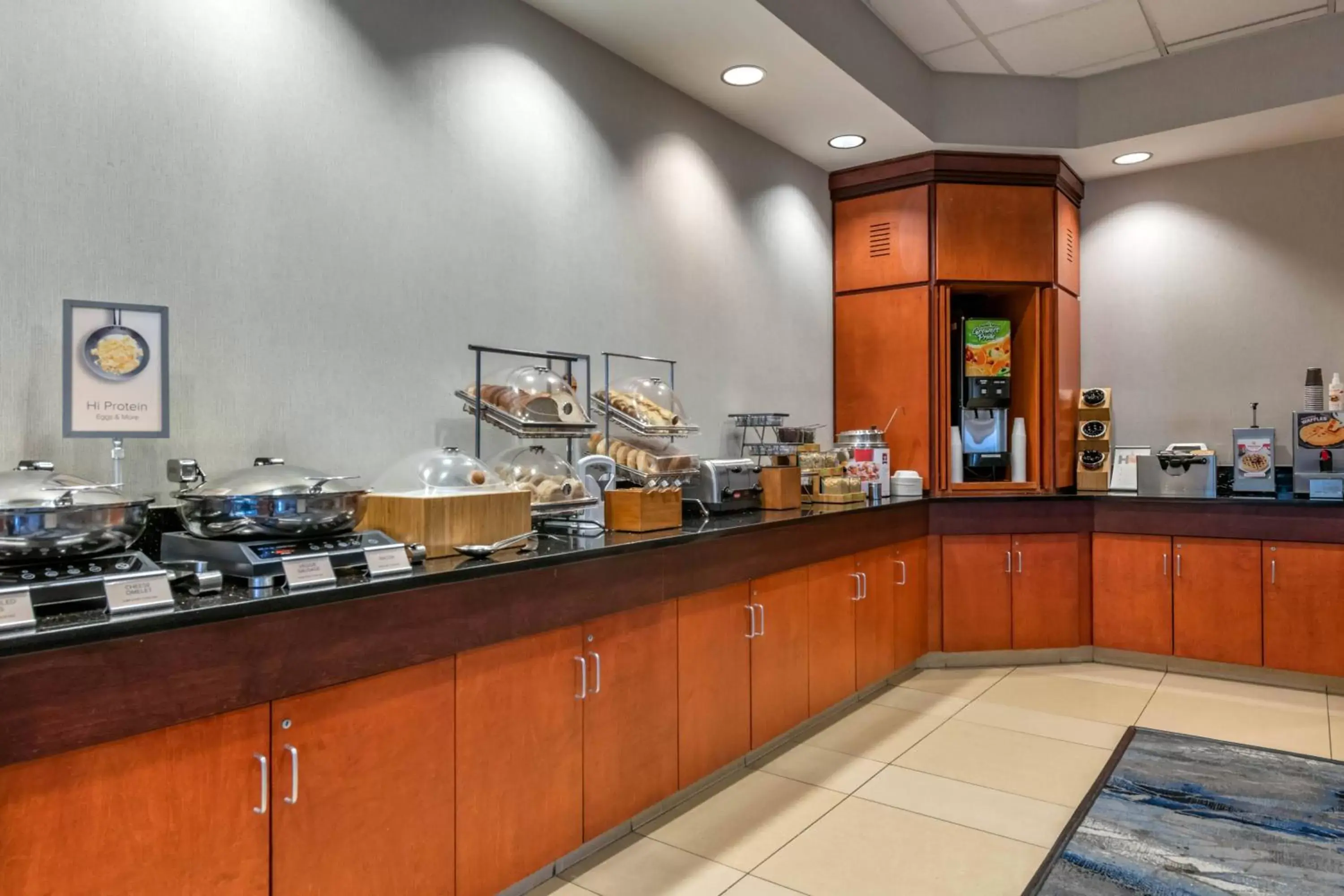 Breakfast, Restaurant/Places to Eat in Fairfield Inn and Suites Holiday Tarpon Springs