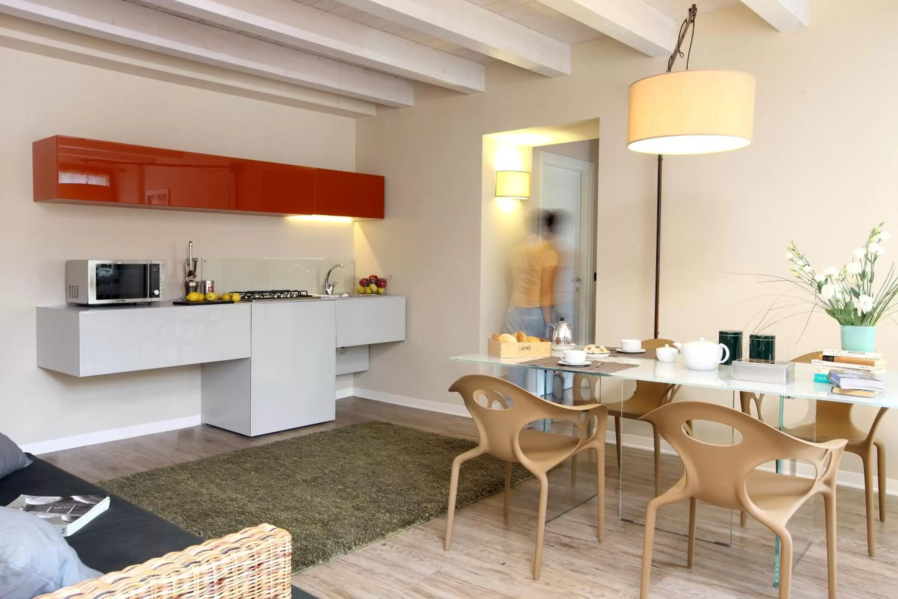 Dining area, Kitchen/Kitchenette in Corte San Luca Apartments