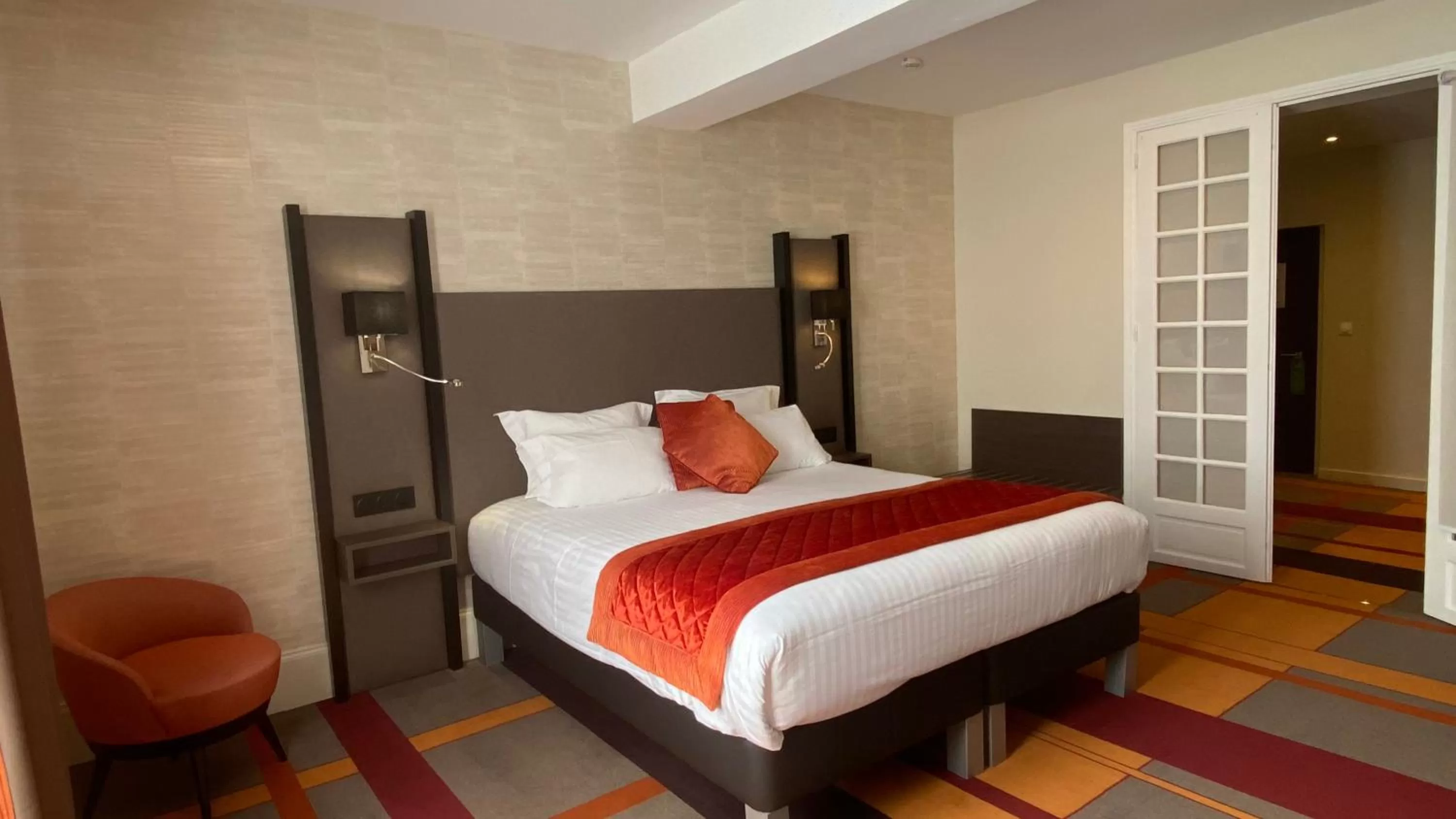 Bedroom, Bed in Hotel Bellevue