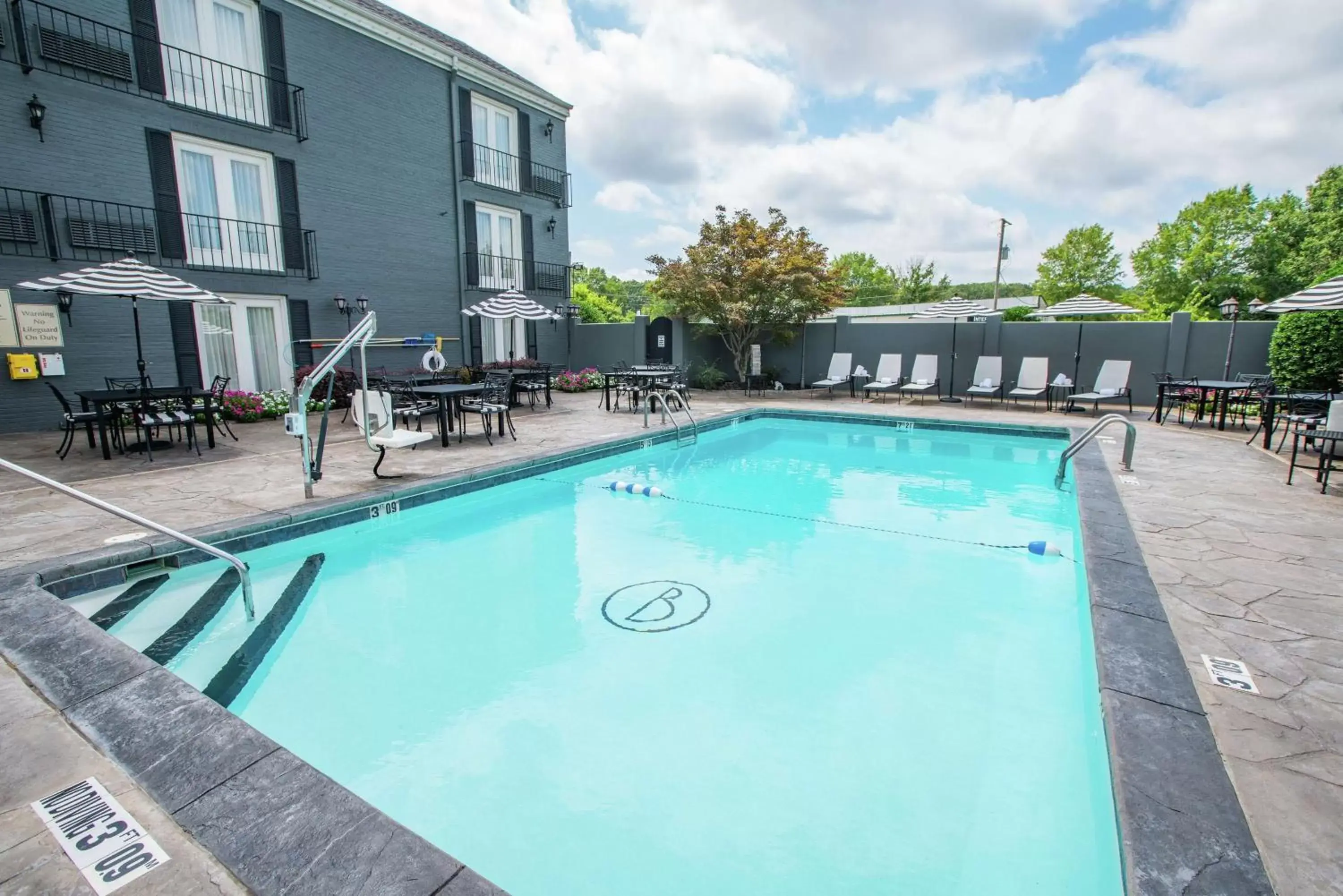 Pool view, Swimming Pool in The Burgundy Hotel, Tapestry Collection by Hilton