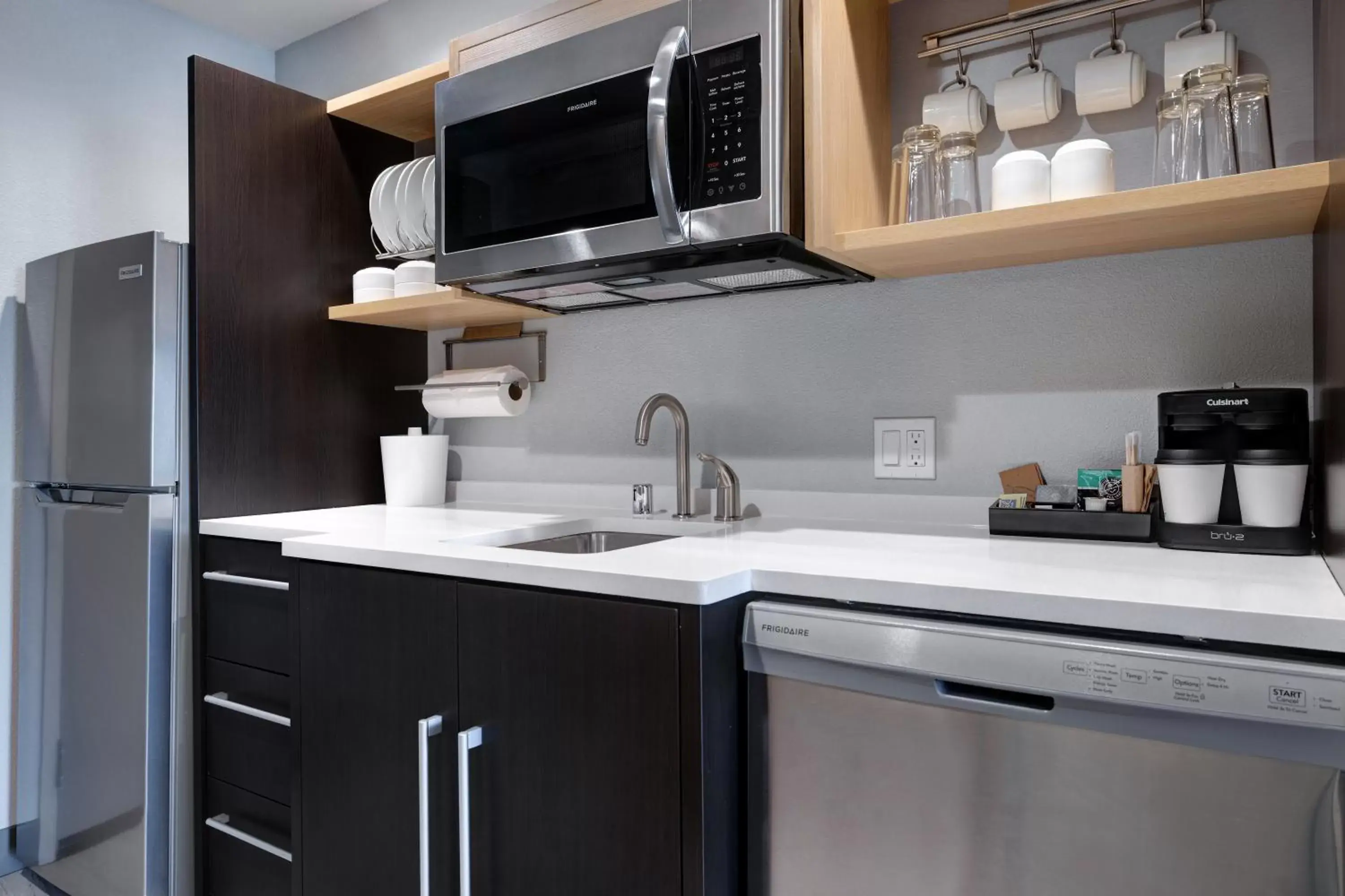 kitchen, Kitchen/Kitchenette in Home2 Suites By Hilton Petaluma