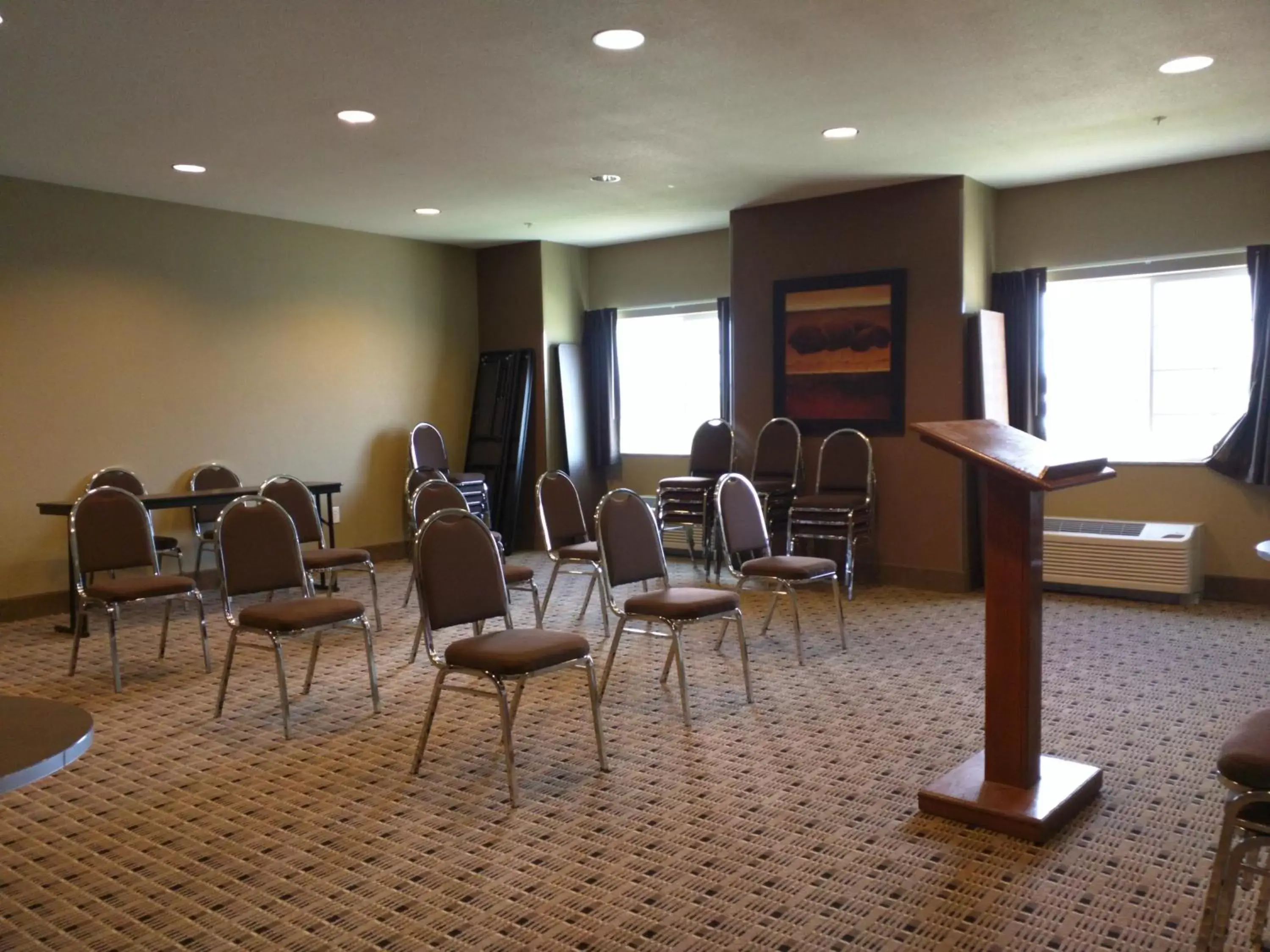 Day in Microtel Inn & Suites by Wyndham Minot