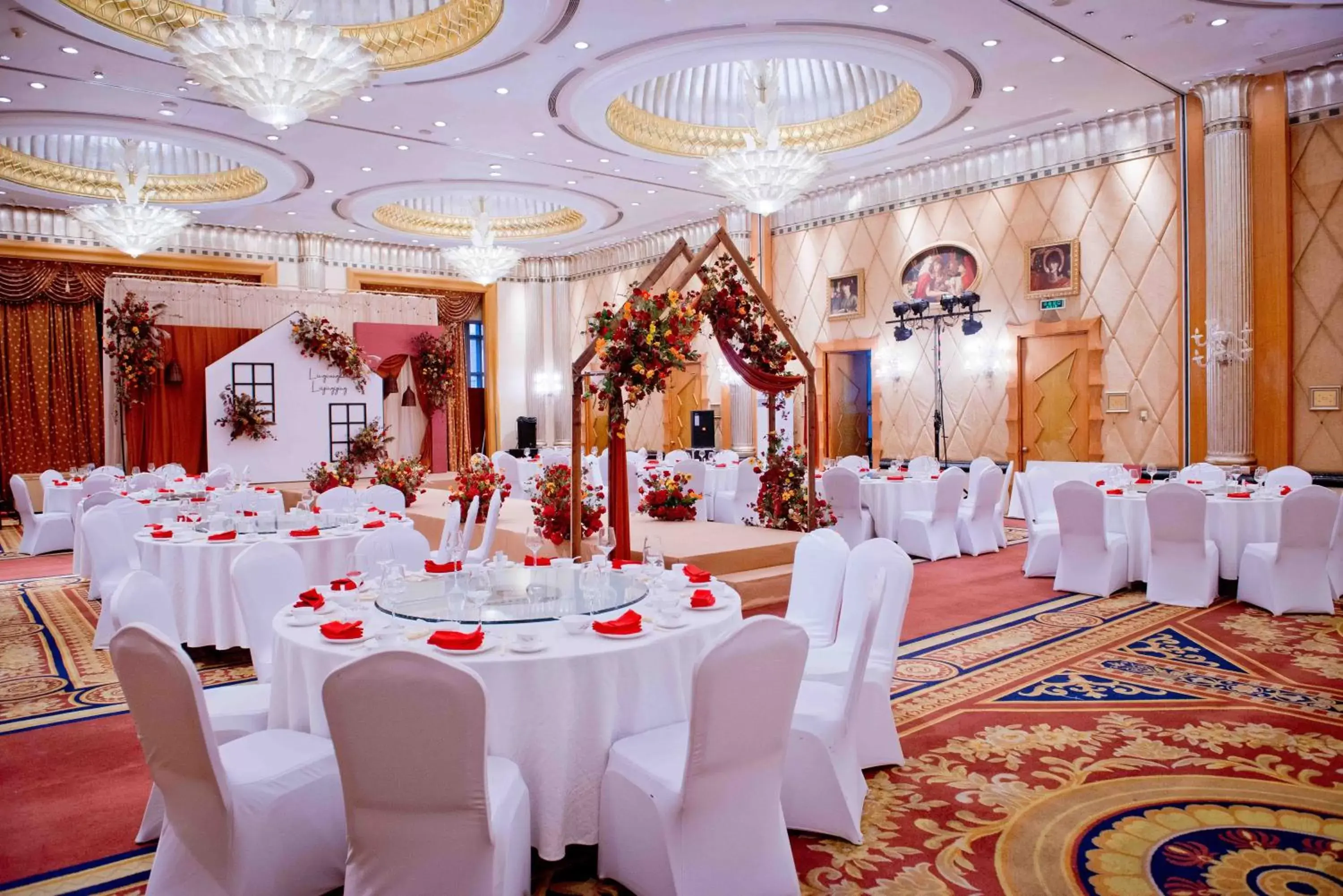 Banquet/Function facilities, Banquet Facilities in Crowne Plaza Qingdao, an IHG Hotel