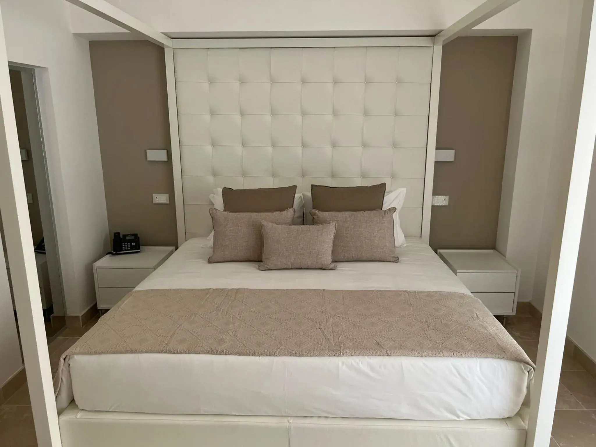 Bed in MONUN Hotel&Spa