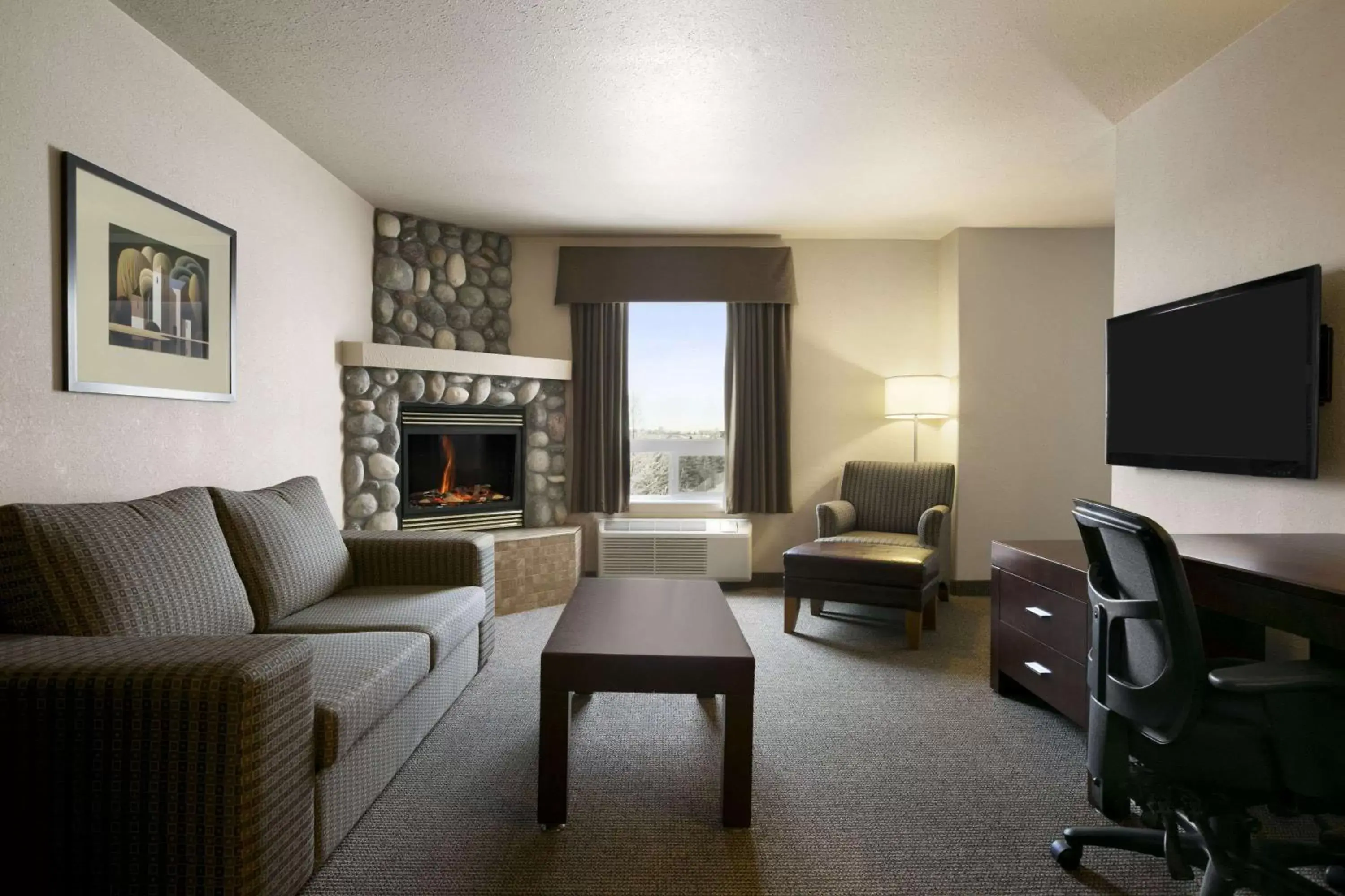 Photo of the whole room, Seating Area in Days Inn by Wyndham Regina