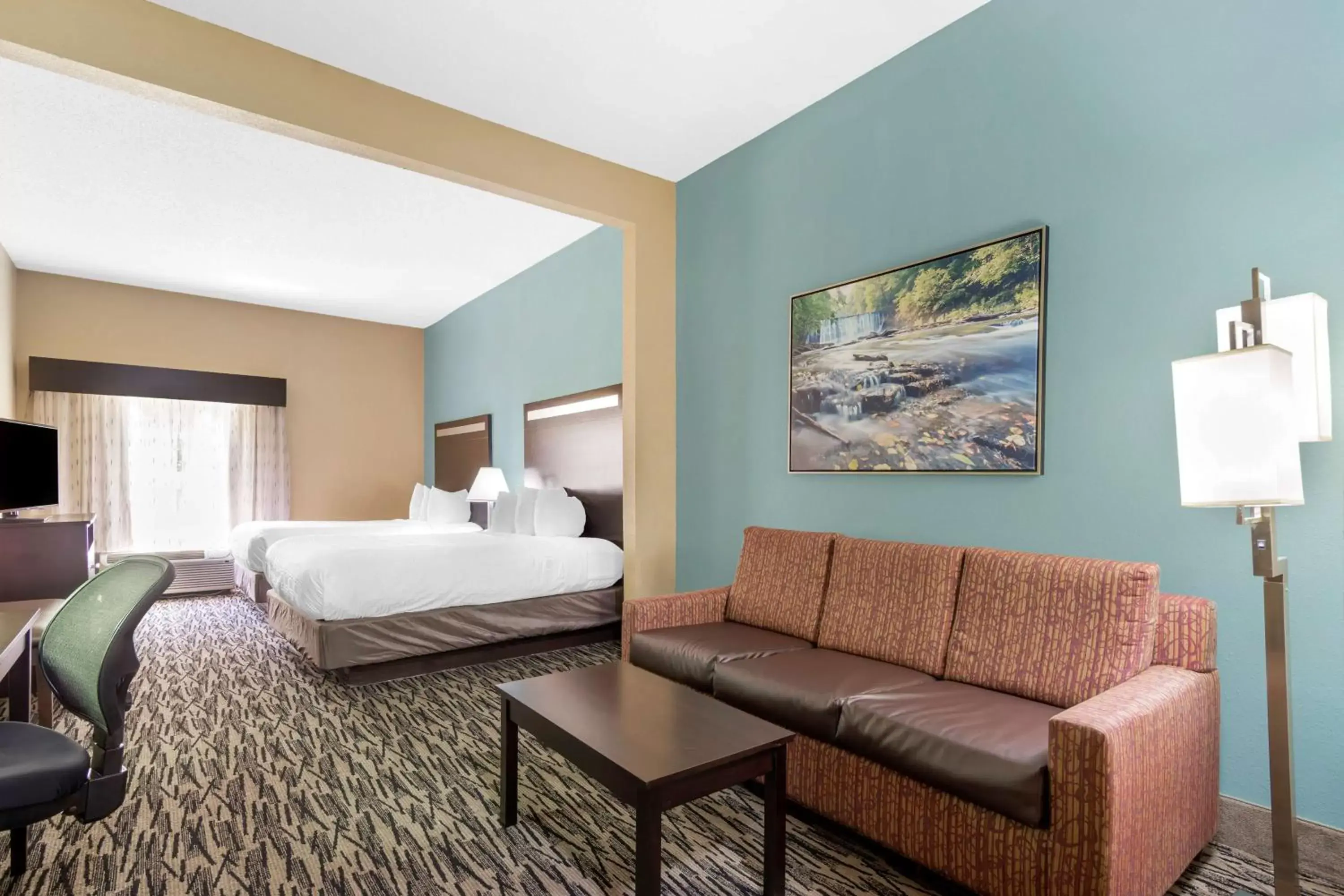 Bedroom in Best Western Plus McDonough Inn & Suites