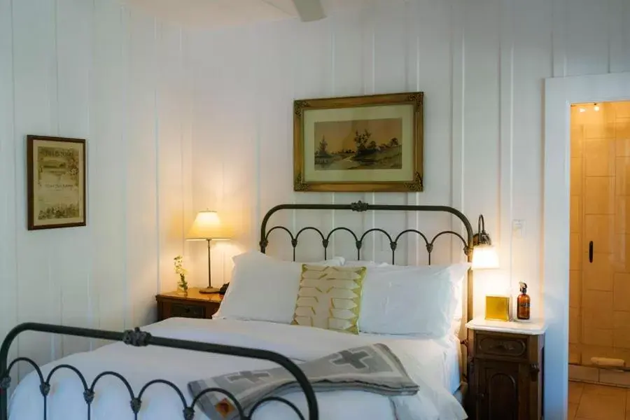 Deluxe Queen Room in Beltane Ranch Deluxe Queen Room in Beltane Ranch