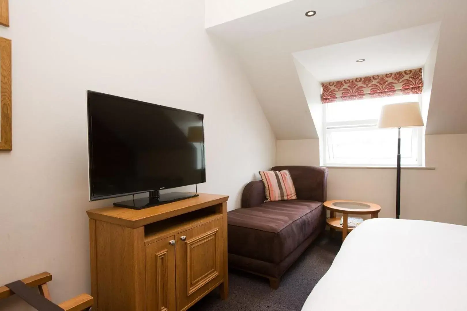 Bedroom, TV/Entertainment Center in Hotel du Vin Cheltenham