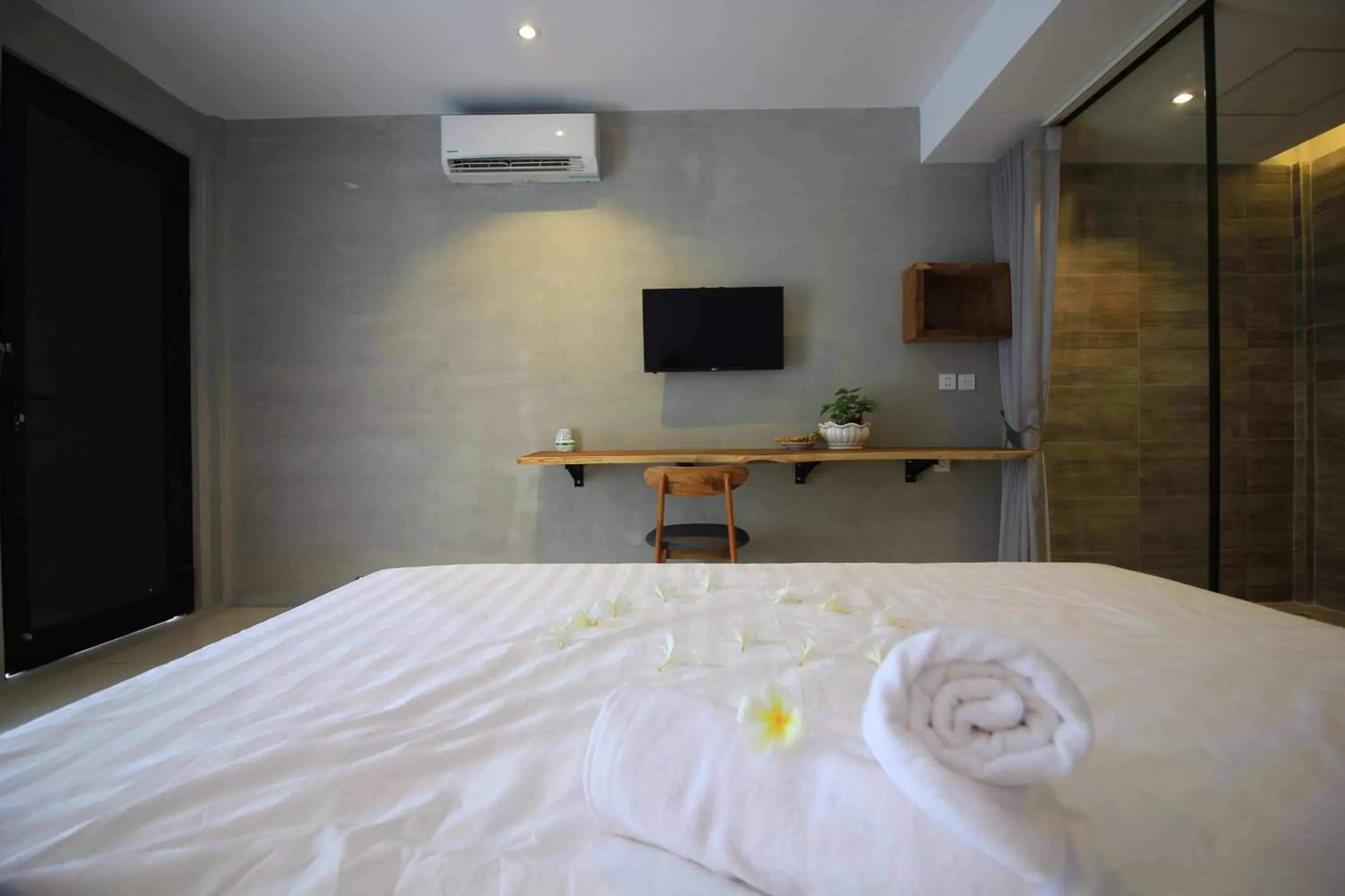 TV and multimedia, Bed in BK Hotel TV and multimedia, Bed in BK Hotel