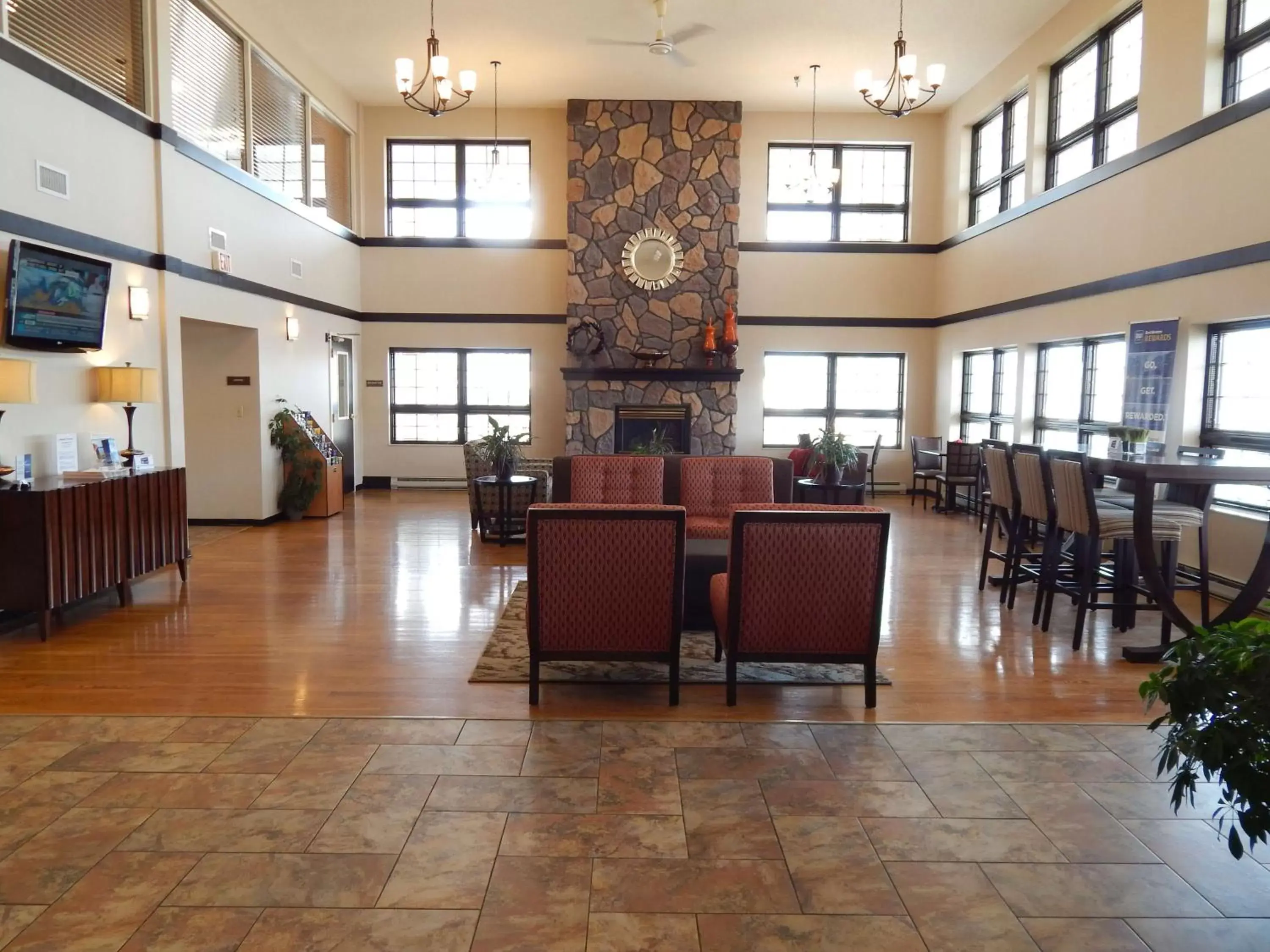 Lobby or reception, Restaurant/Places to Eat in Best Western Sault Ste. Marie