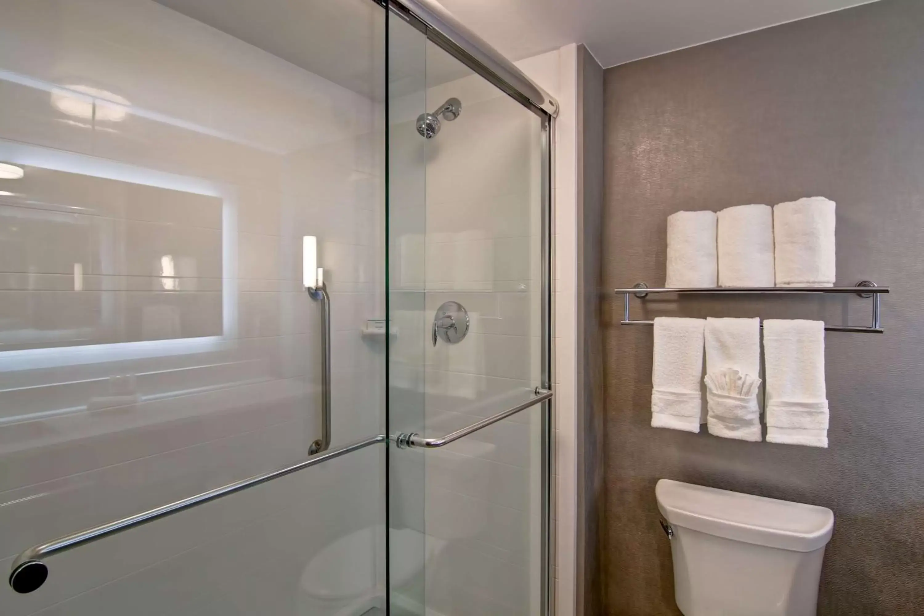 Bathroom in Homewood Suites by Hilton Gaithersburg/Washington, DC North