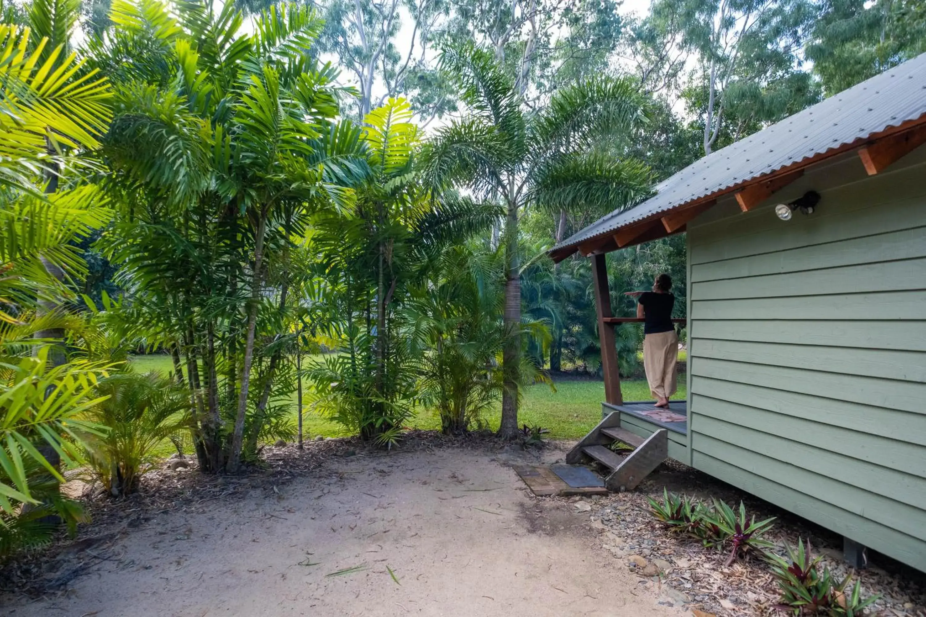 Parking in Airlie Beach Eco Cabins - Adults Only