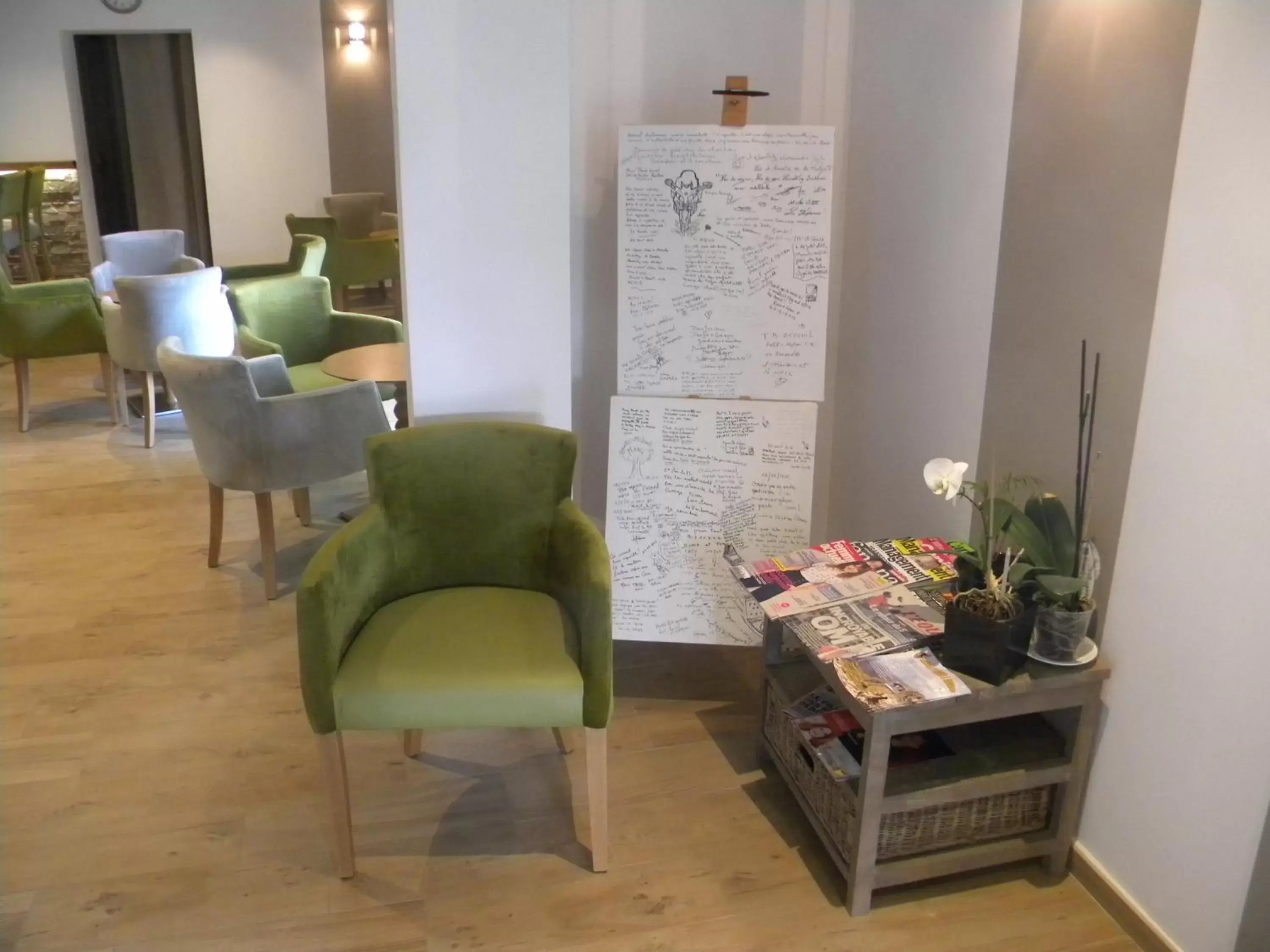 Lobby or reception, Seating Area in Auberge les Oliviers