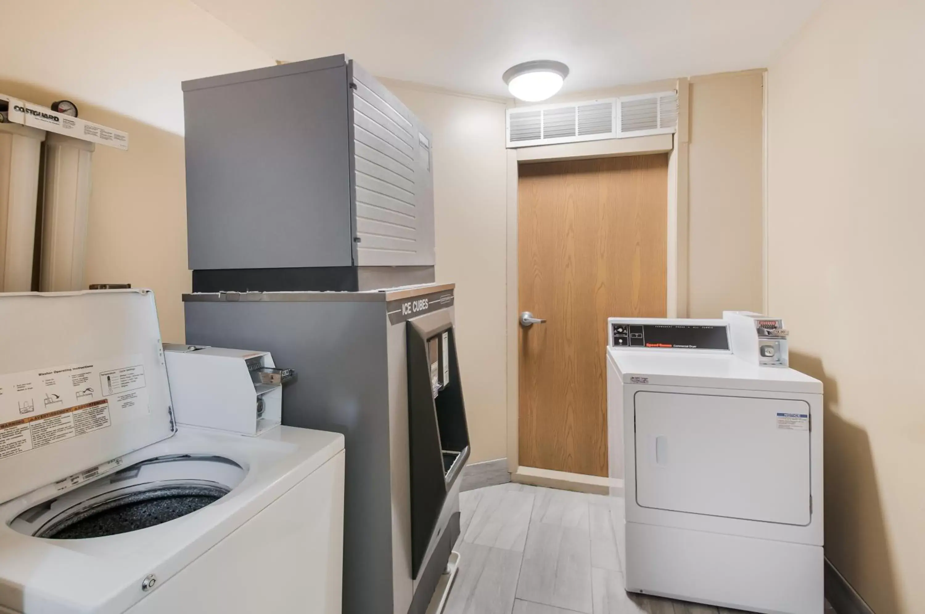 Area and facilities, Kitchen/Kitchenette in Red Carpet Inn-Indian Head