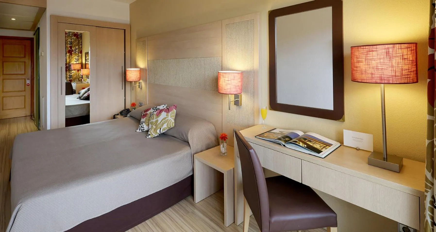 Photo of the whole room, Bed in Augusta Club & Spa - Adults Only