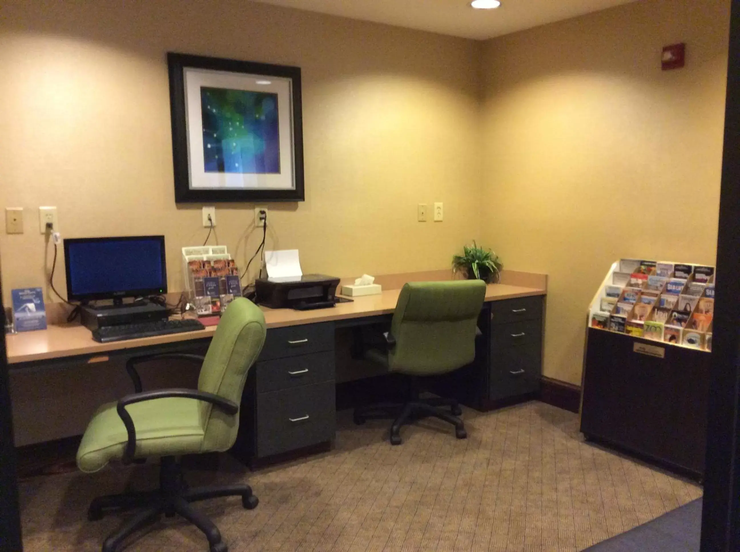 Business facilities in Wingate by Wyndham High Point