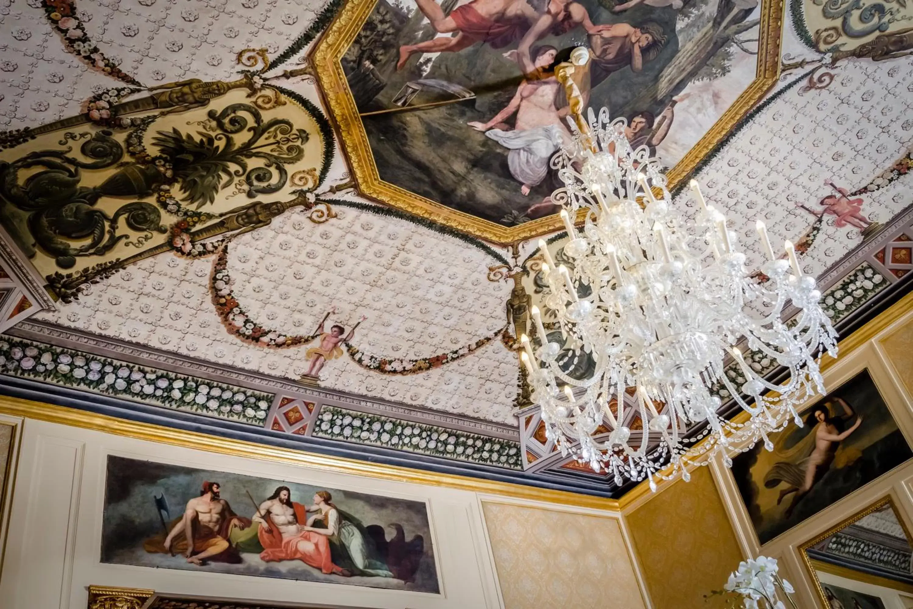 Decorative detail, Bird's-eye View in Eurostars Centrale Palace Hotel