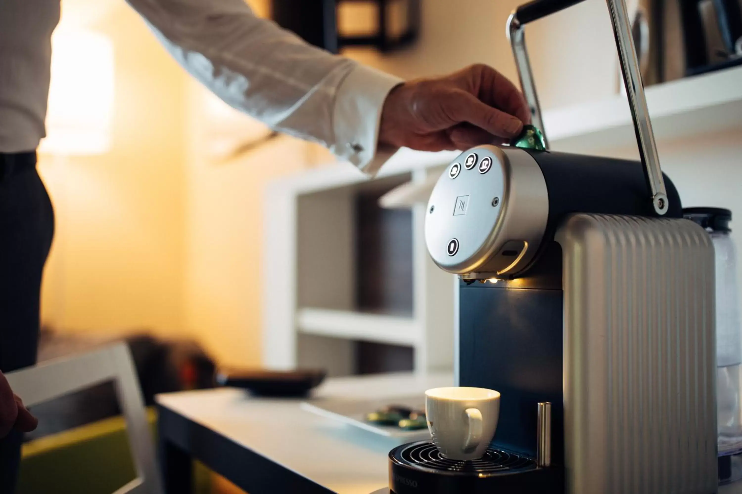 Coffee/tea facilities in harry's home hotel & apartments