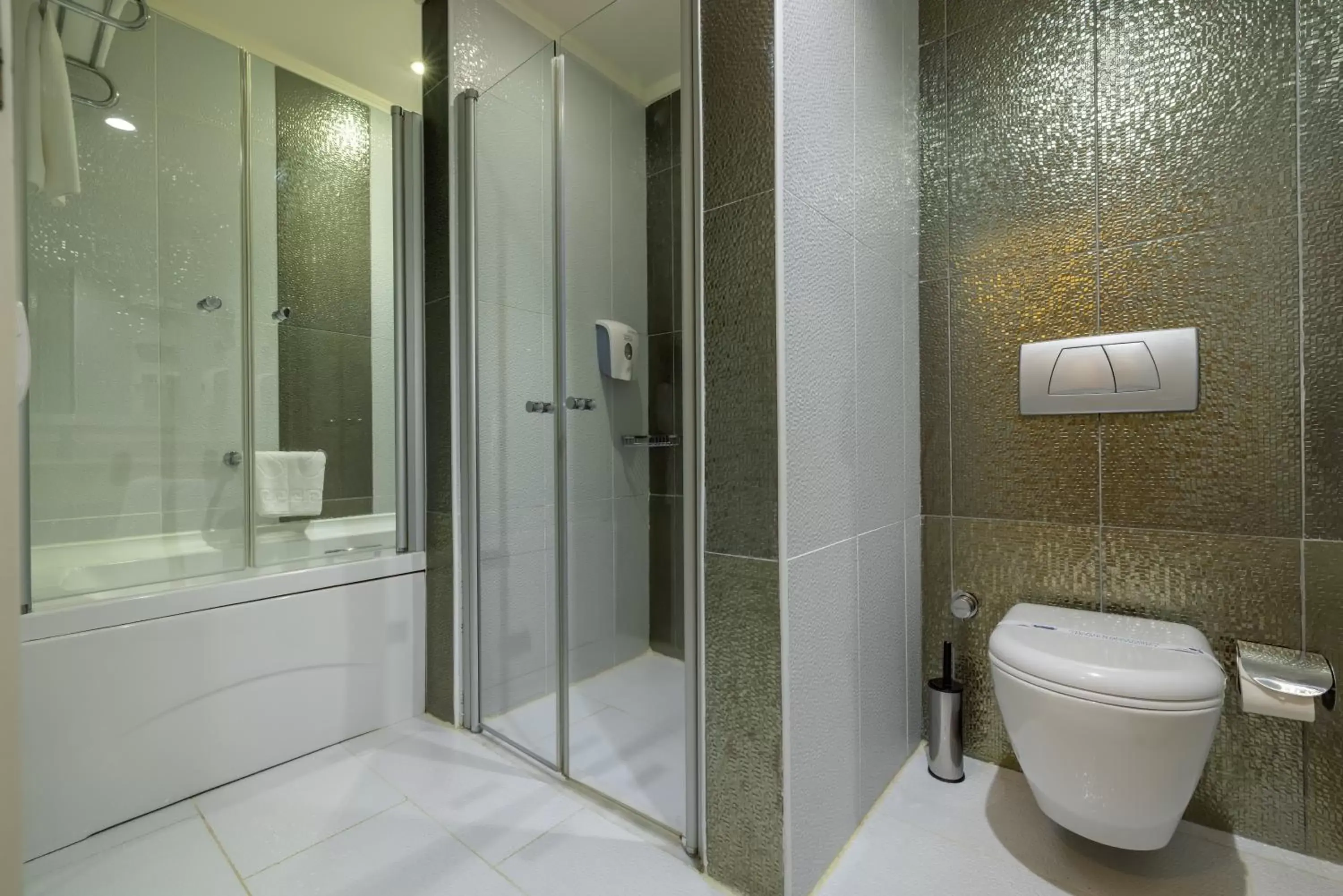 Property building, Bathroom in Crystal Palace Luxury Resort & Spa - Ultimate All Inclusive