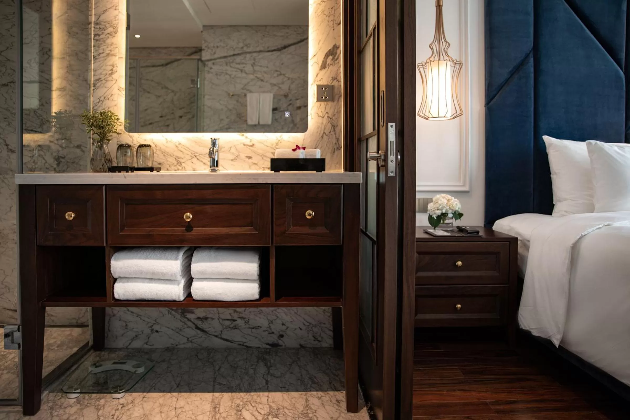 Bathroom, Bed in Soleil Boutique Hotel Hanoi