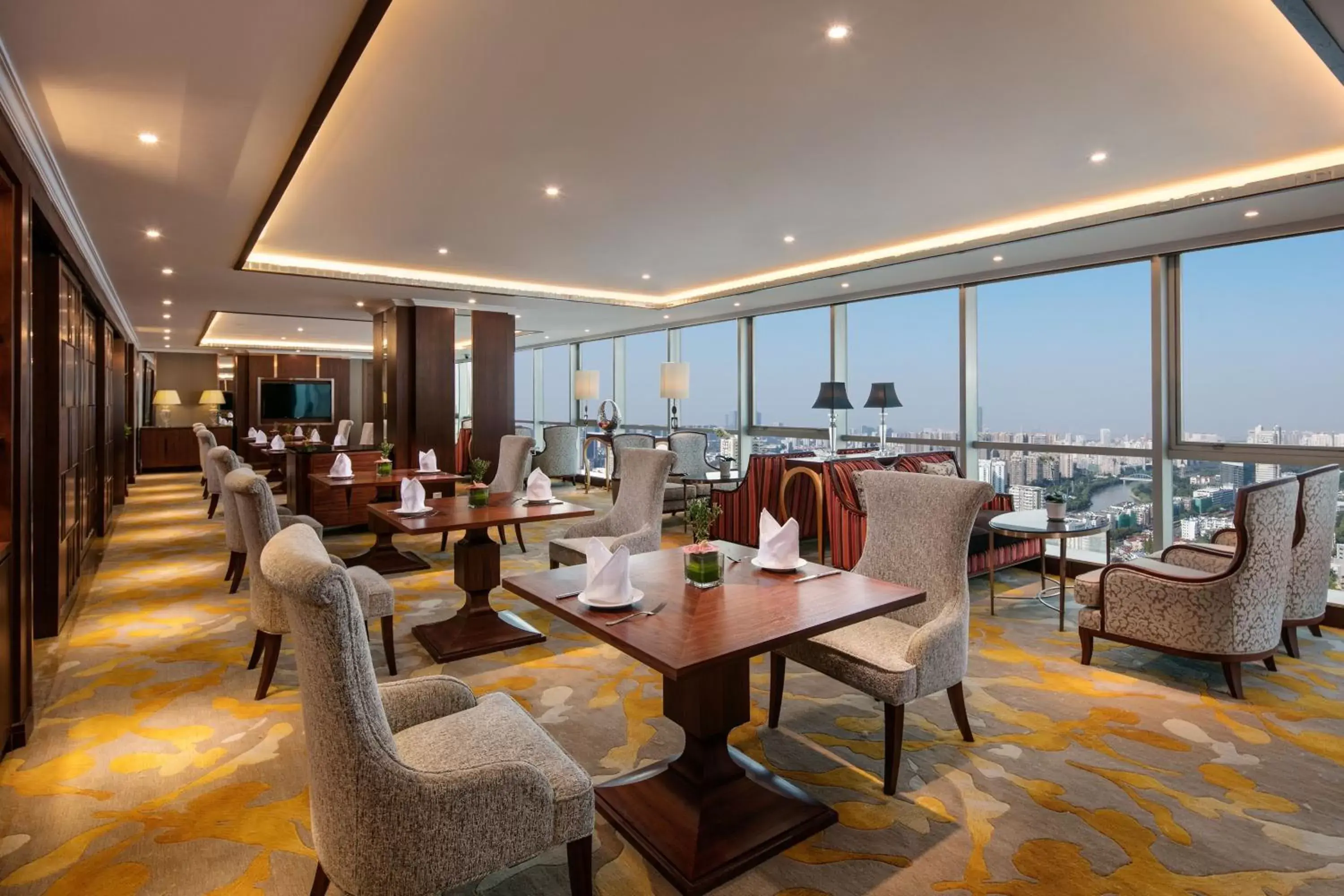 Lounge or bar, Restaurant/Places to Eat in Sheraton Nanjing Kingsley Hotel & Towers