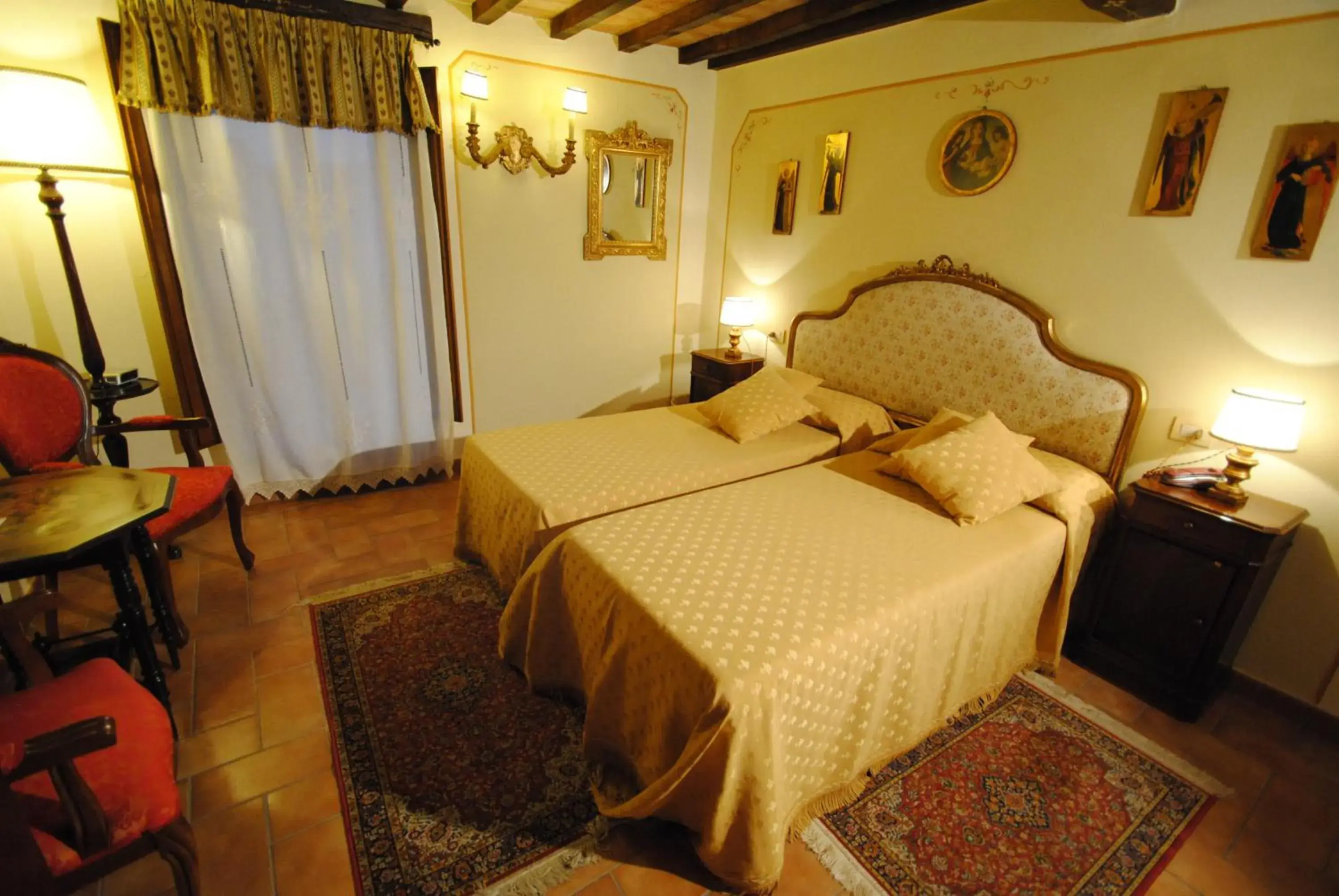 Photo of the whole room, Bed in Torre Sangiovanni Albergo e Ristorante