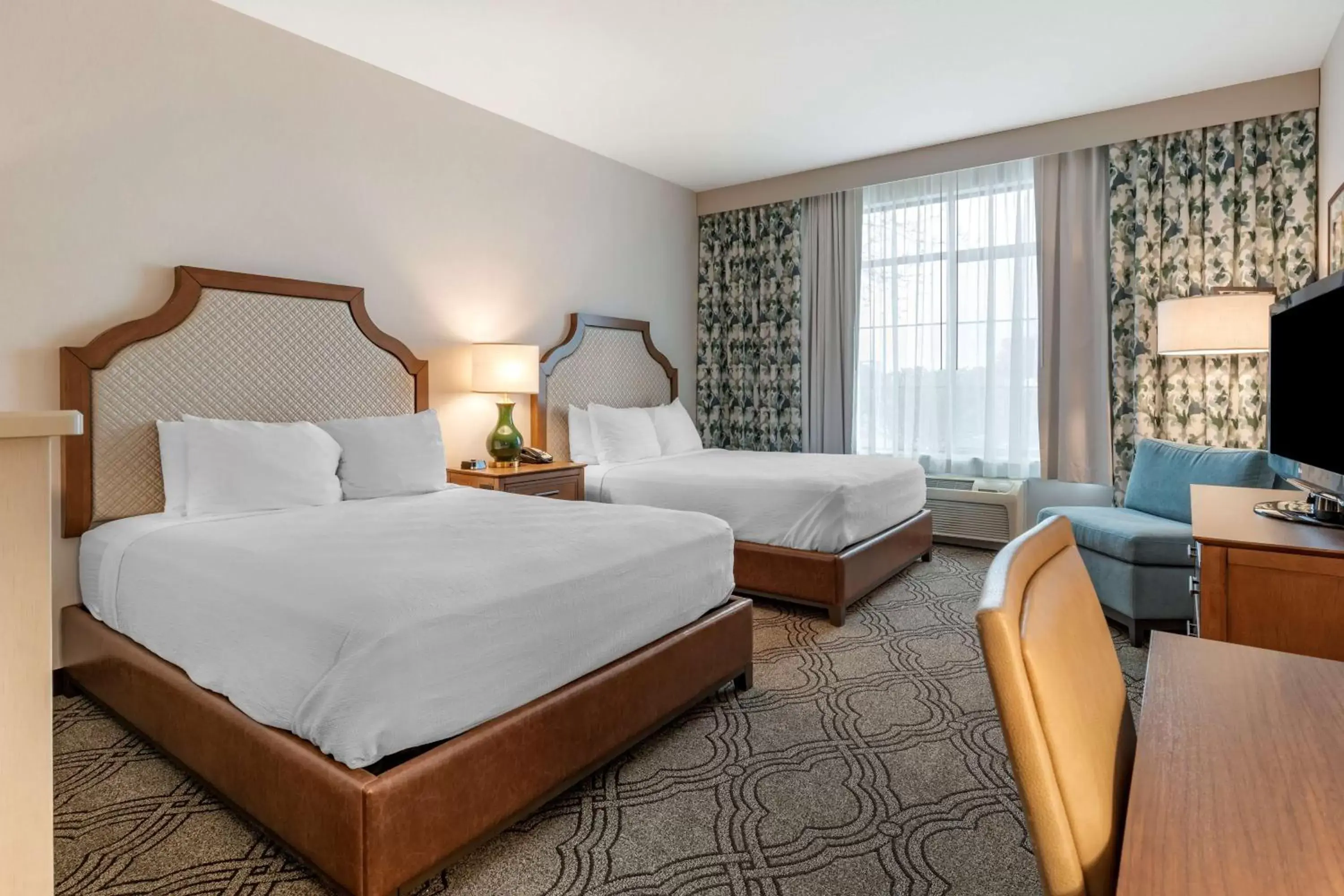Bedroom, Bed in Best Western Premier Pasco Inn and Suites