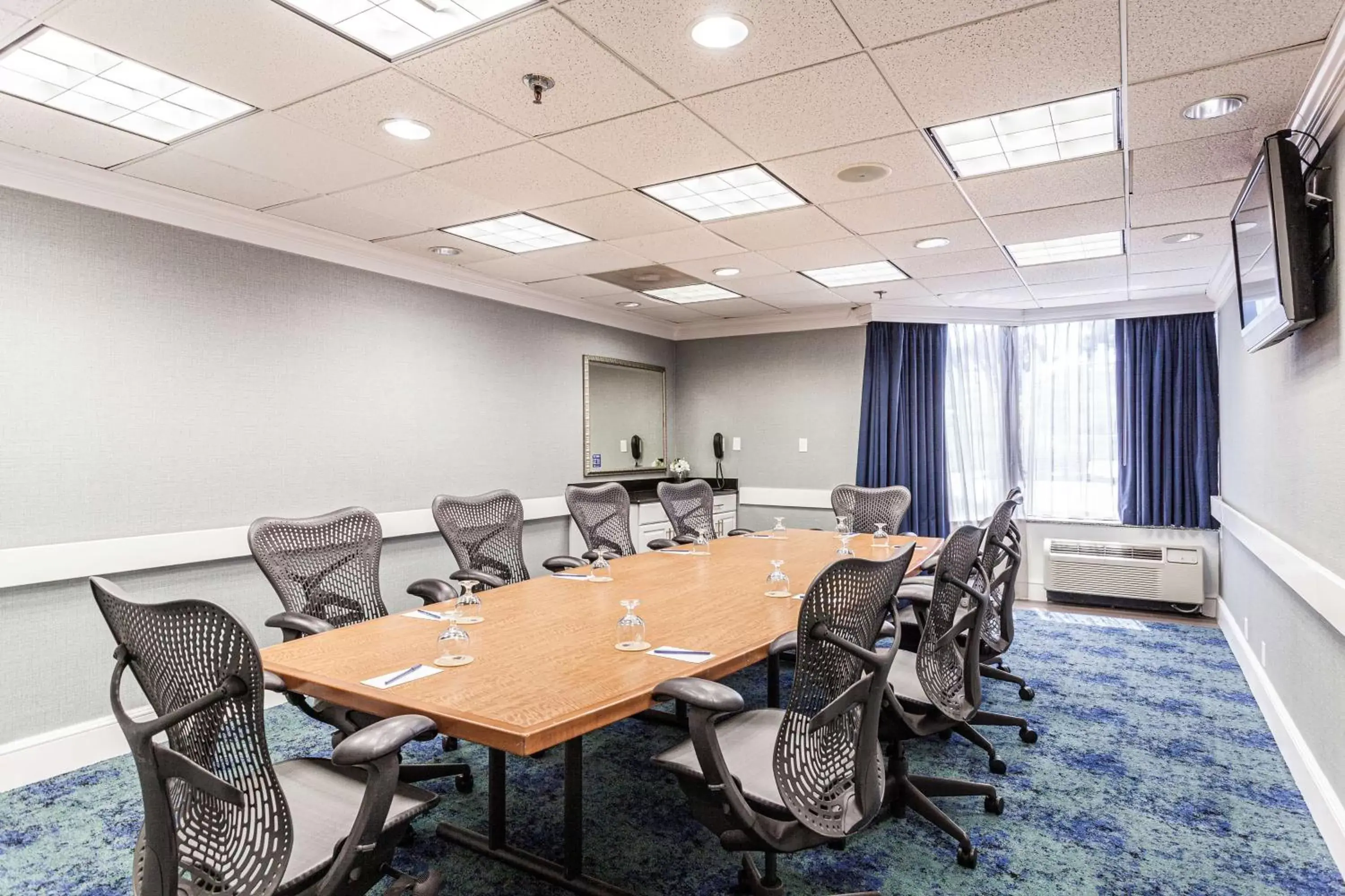 Meeting/conference room in DoubleTree by Hilton Memphis