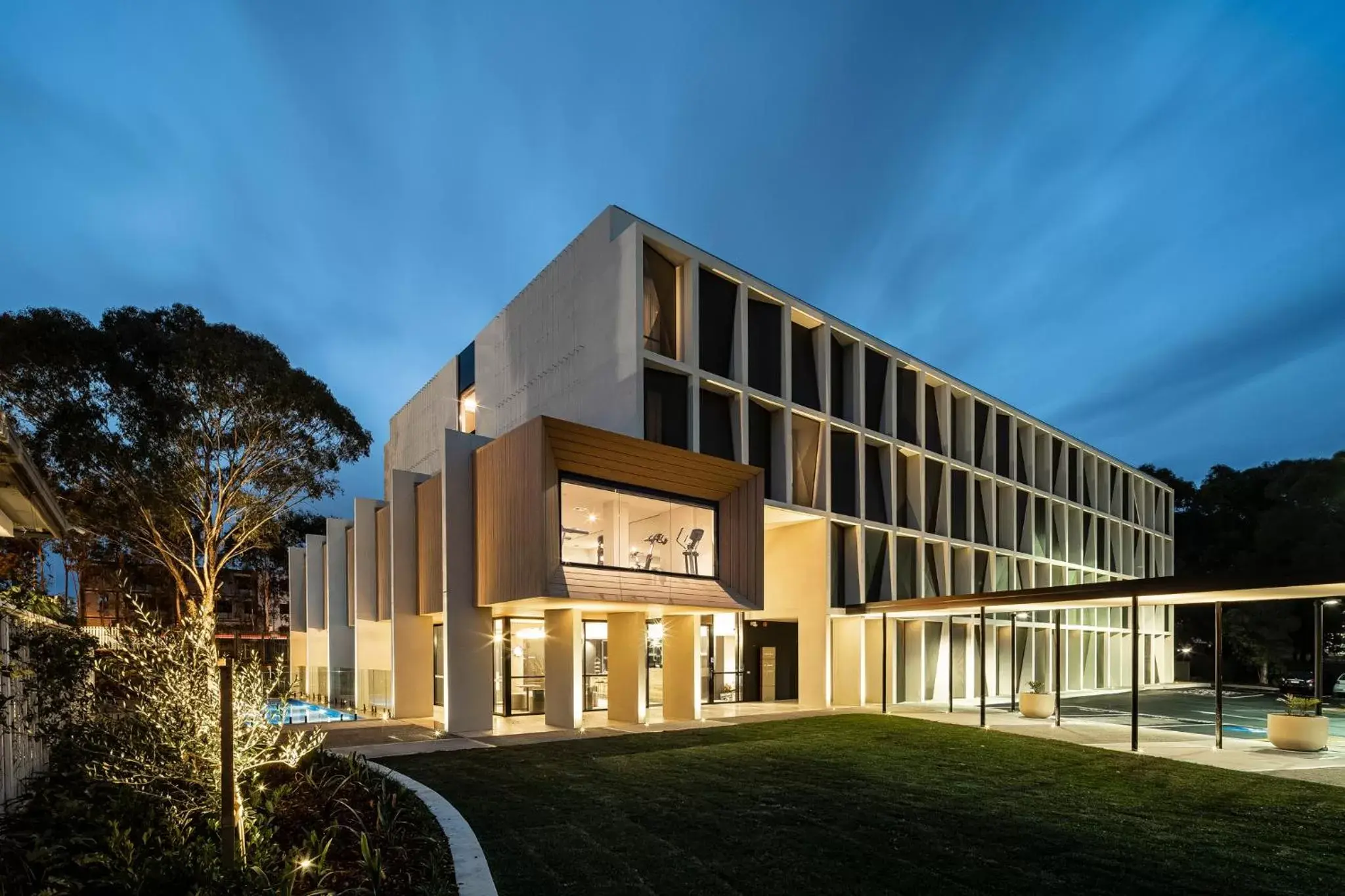 Property Building in Mercure Sydney Rouse Hill
