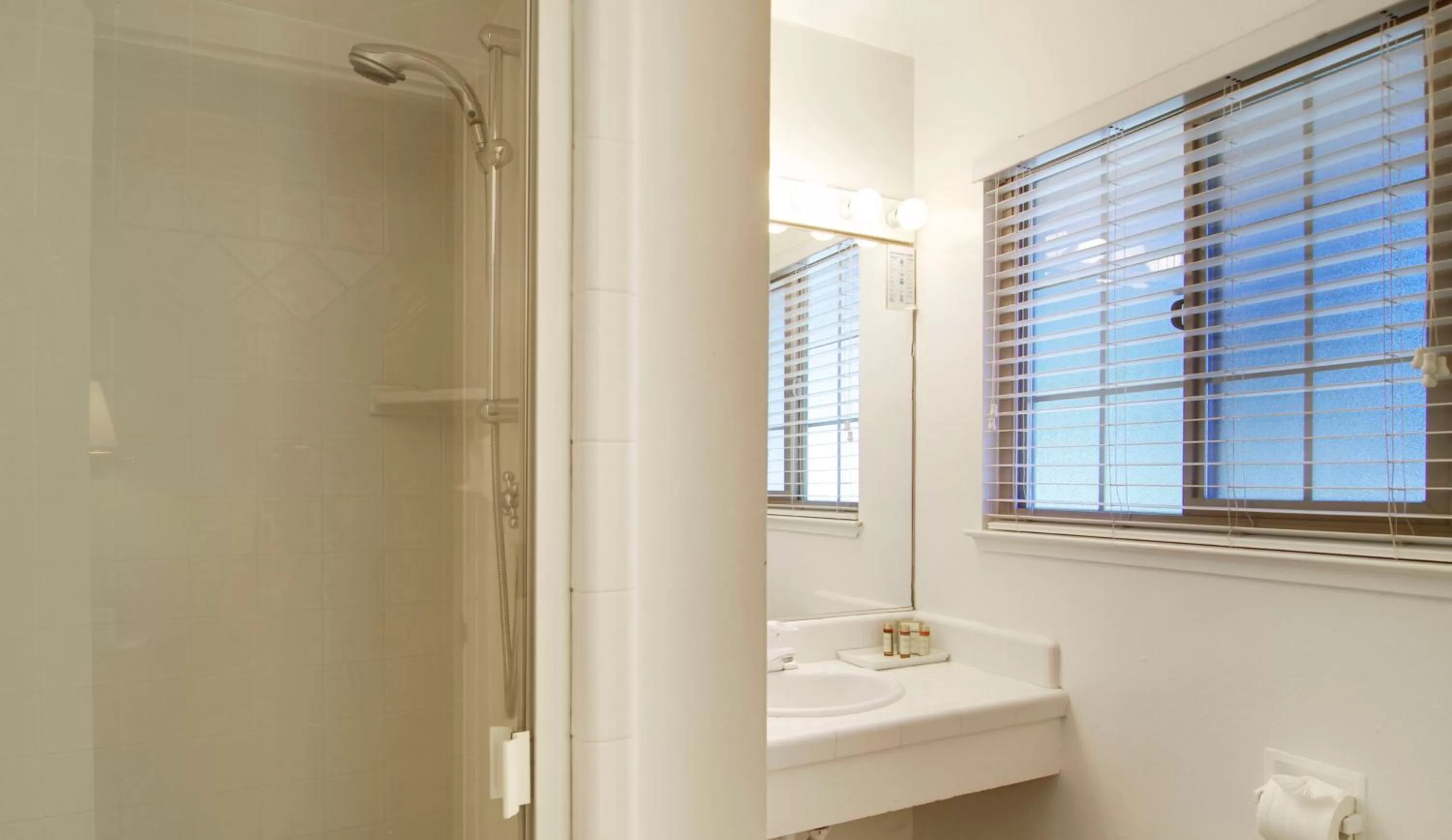 Bathroom in Svendsgaard's Inn