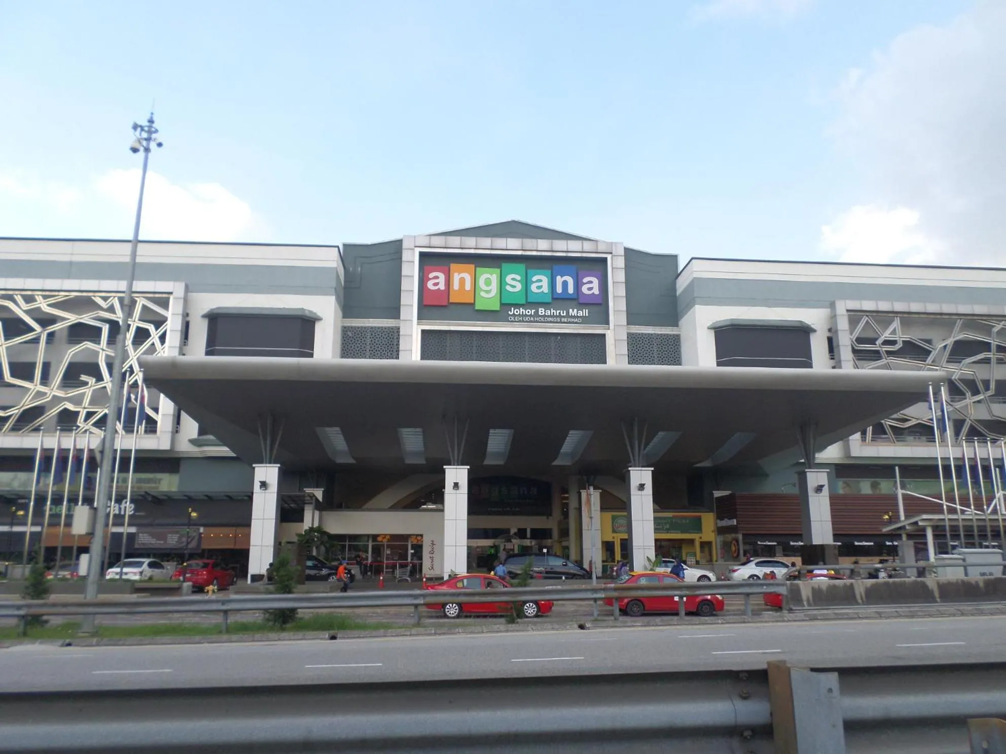 Restaurant/places to eat in Hermess Hotel Johor