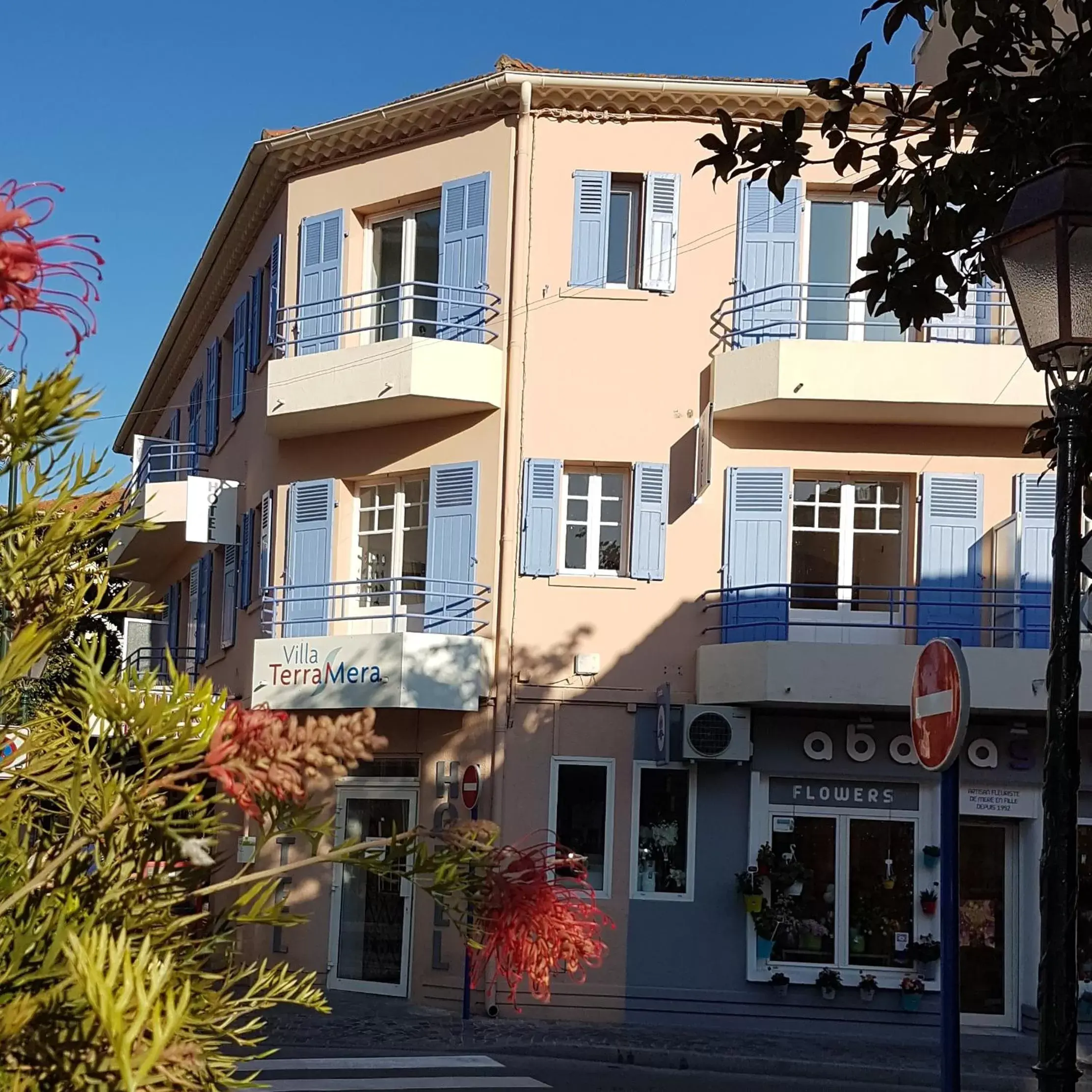 Facade/entrance, Property Building in Villa TerraMera Hôtel