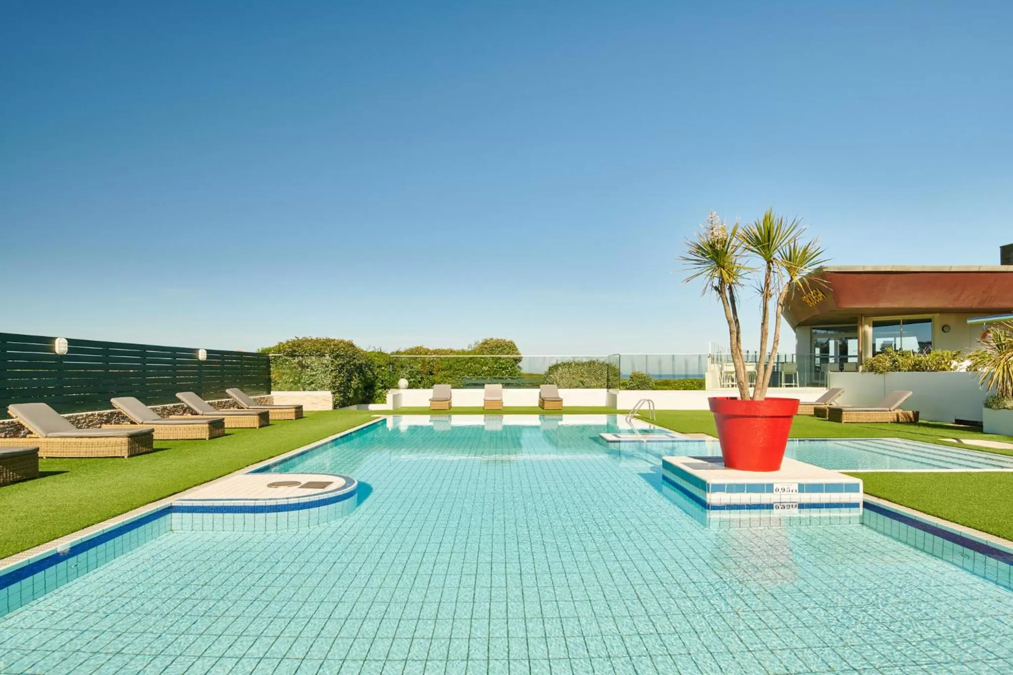 Swimming pool in Atlanthal