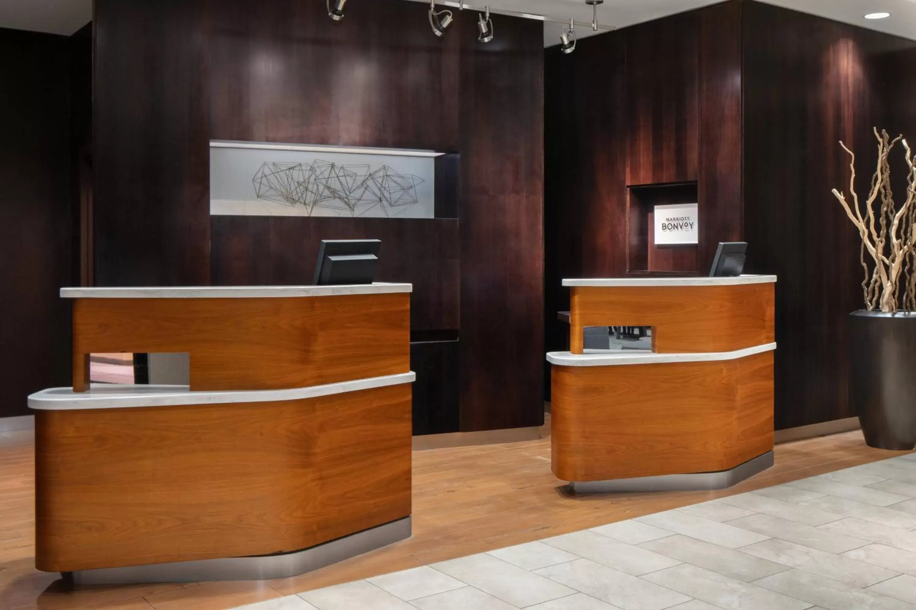 Property building, Lobby/Reception in Courtyard by Marriott Raleigh North/Triangle Town Center