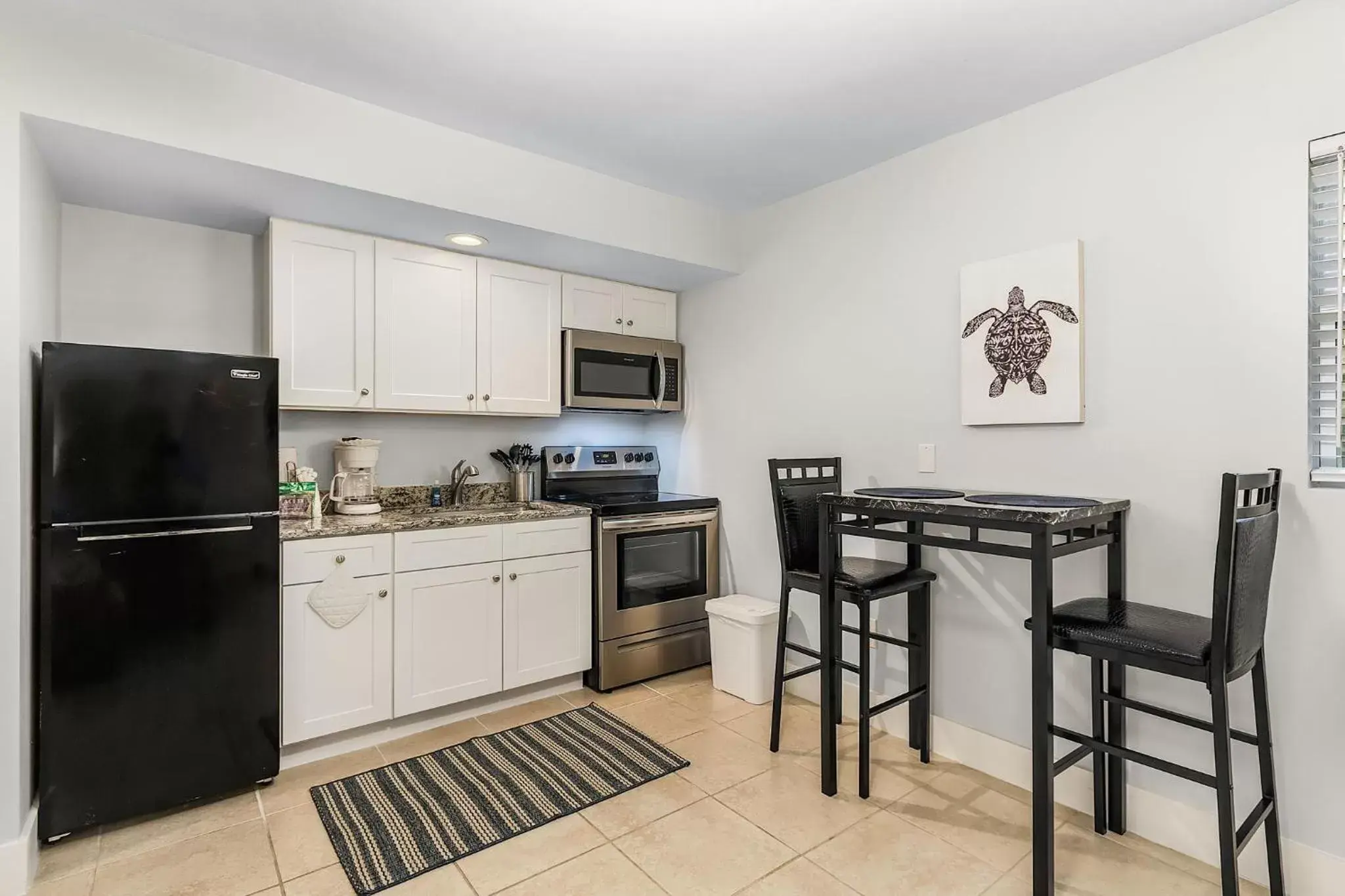 Kitchen or kitchenette, Kitchen/Kitchenette in Matlacha on Shoreview