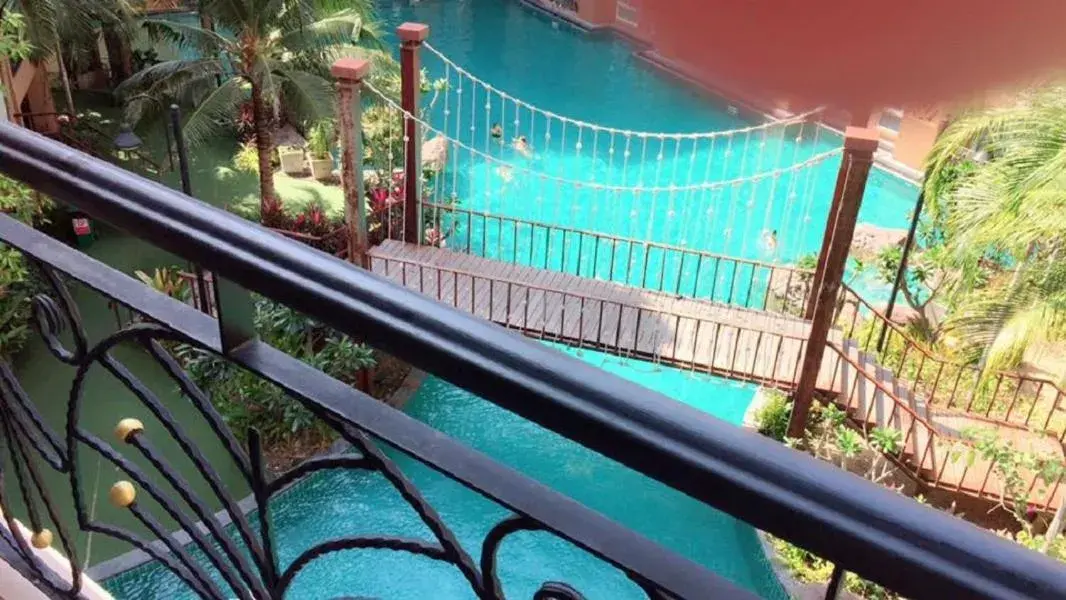 Pool View in Atlantic Condo Resort Pattaya by Panisara