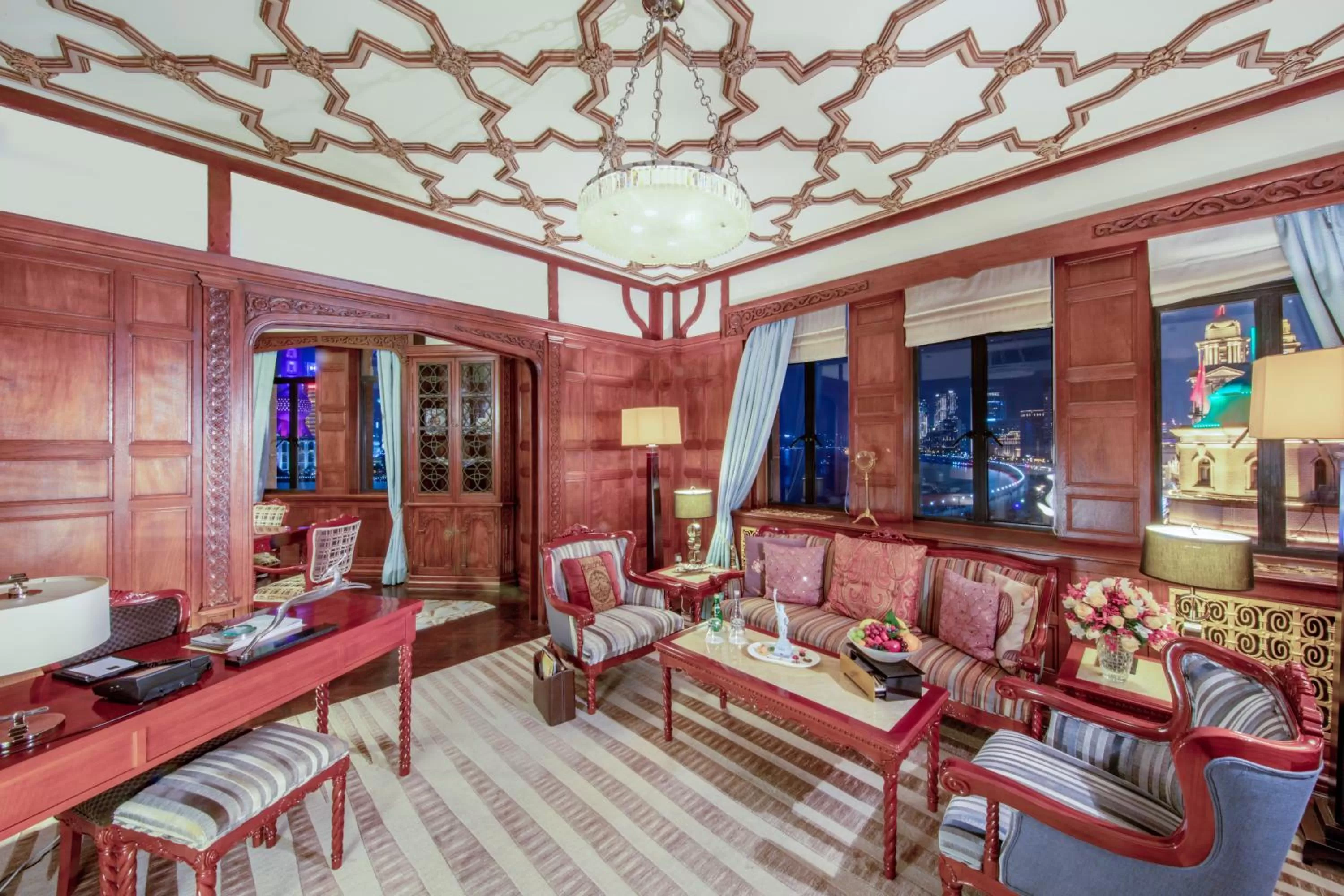 Toilet in Fairmont Peace Hotel on the Bund