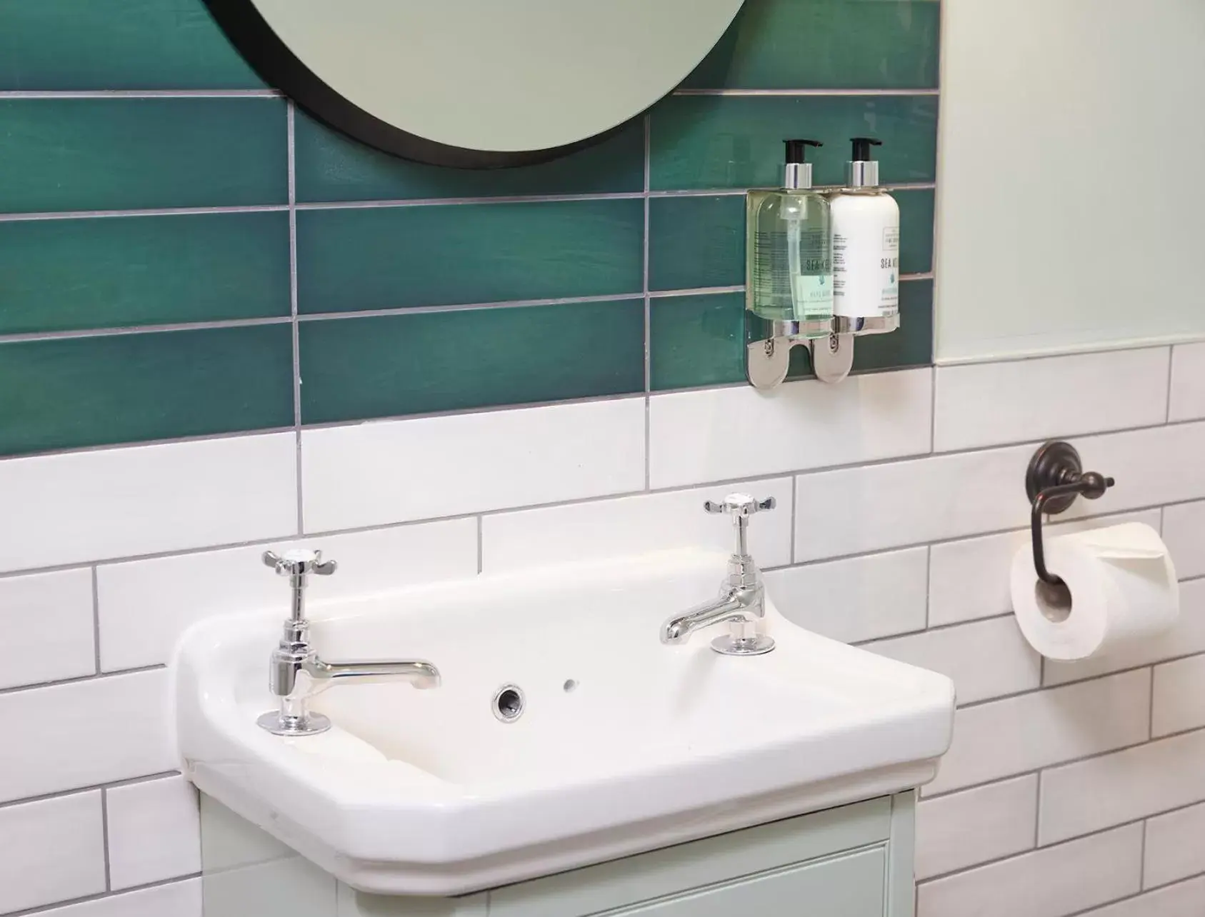 Bathroom in Castle Hotel by Chef & Brewer Collection