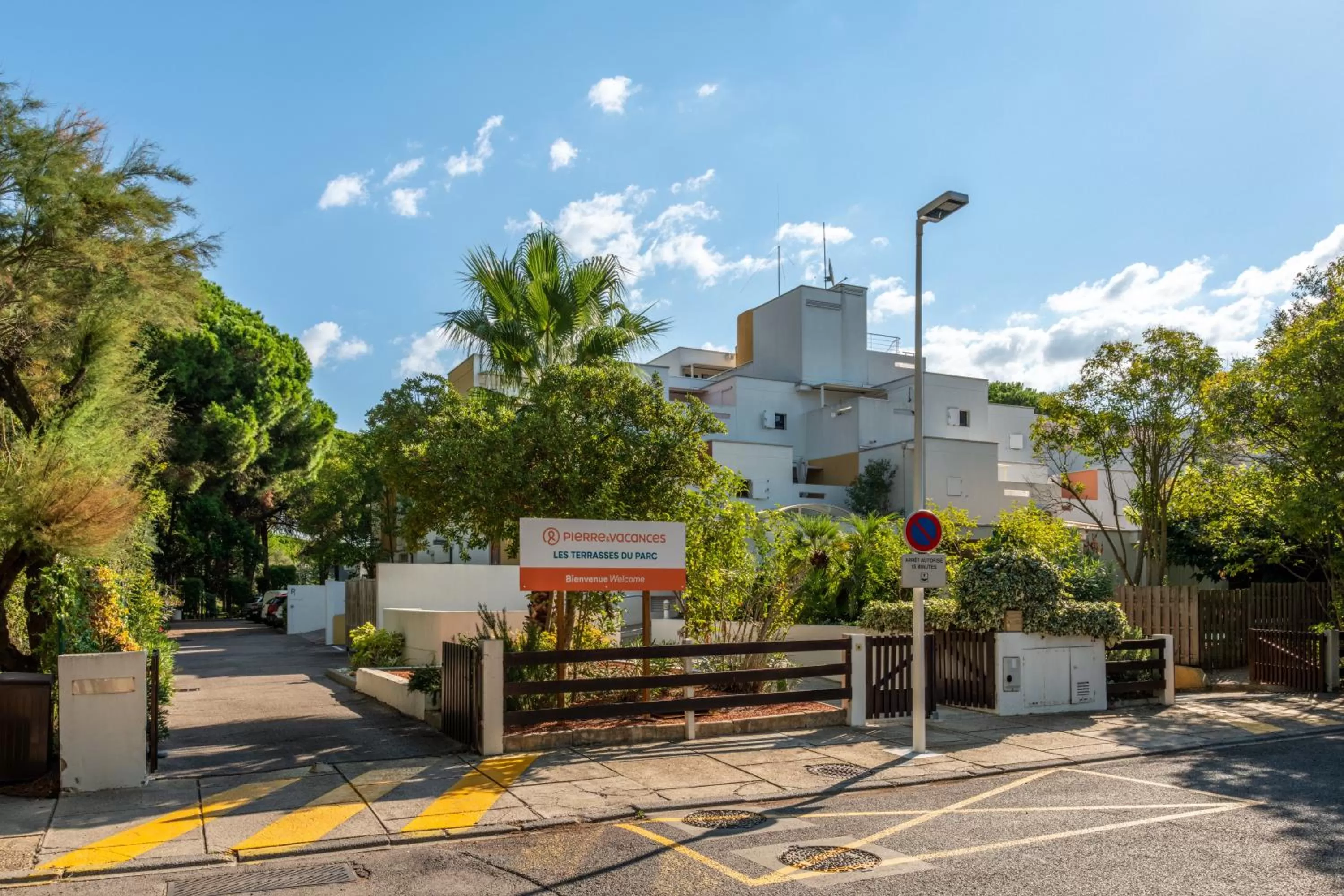 Property building in Résidence Pierre & Vacances Les Terrasses Du Parc