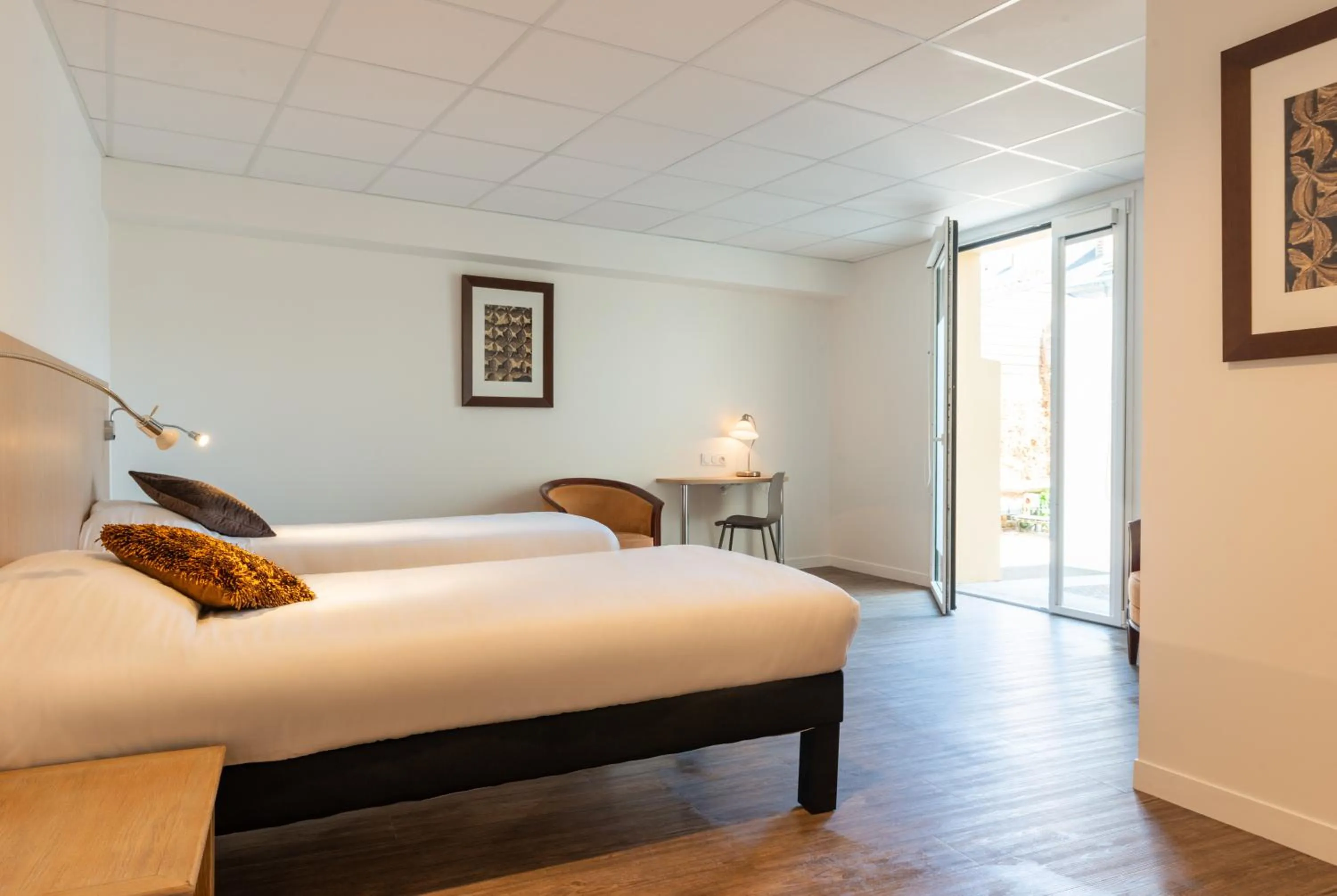 Bed in The Originals City, Hôtel Chantecler, Le Mans